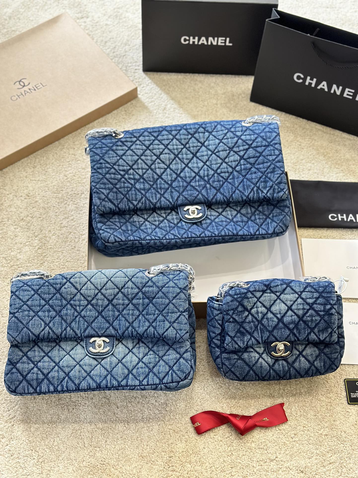Acheter pas cher
 Chanel Sacs À Main Sacs Cabas Bleu Broderie de fleurs Tissu coton bleu