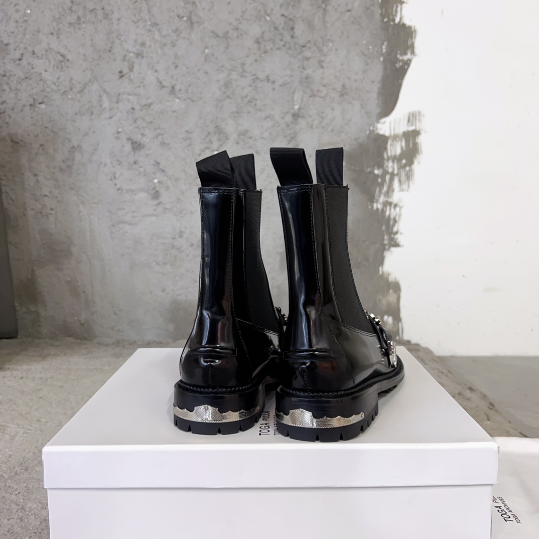 New 2023 Toga Pulla Chelsea Shoes: Brightest Fashion for Fall/Winter Tide - 图片 6