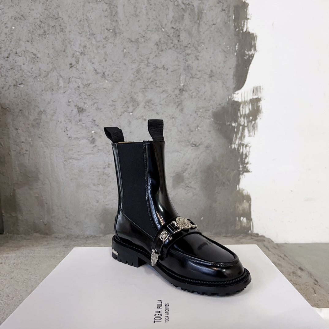 New 2023 Toga Pulla Chelsea Shoes: Brightest Fashion for Fall/Winter Tide - 图片 9