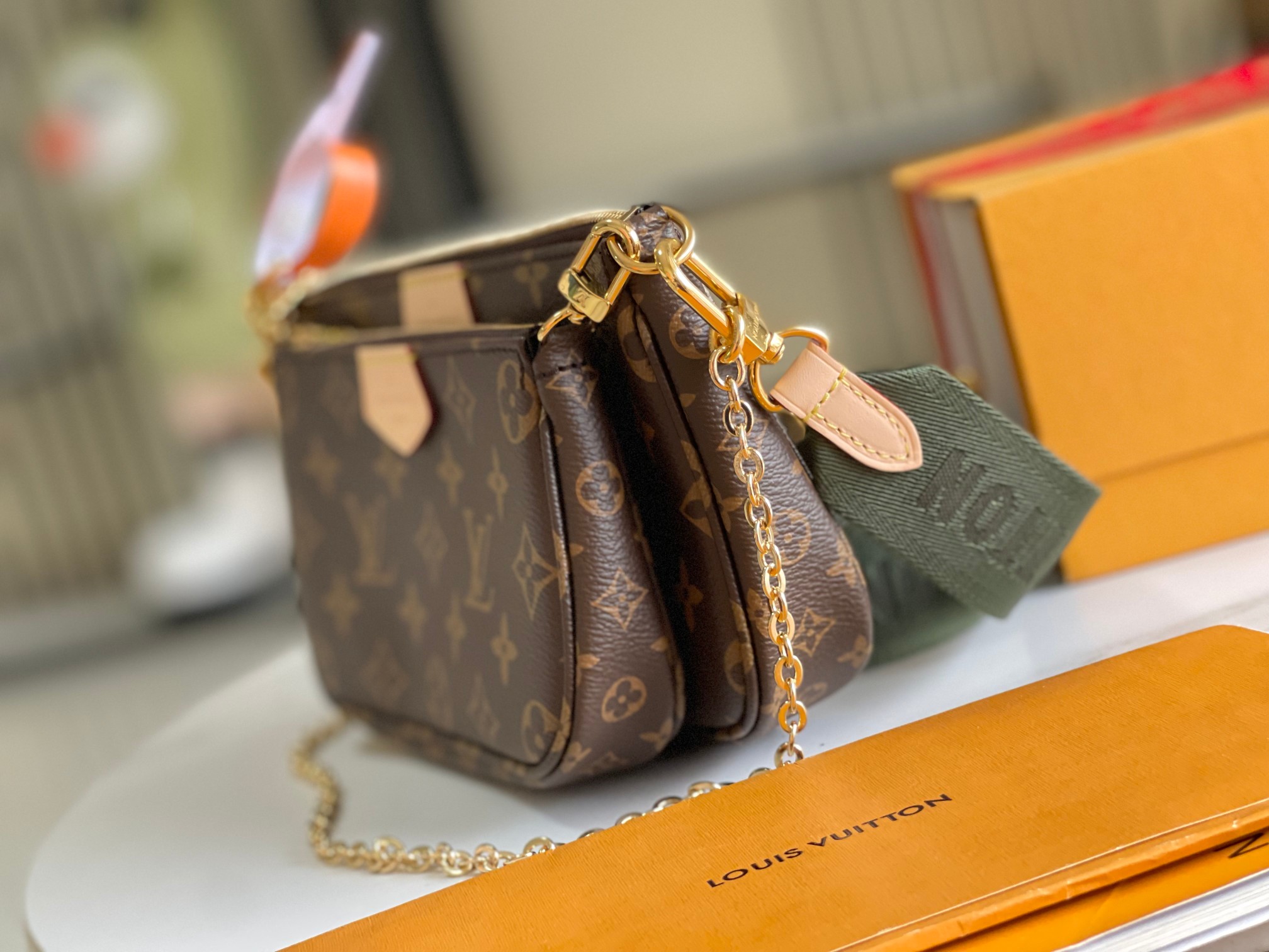 Louis Vuitton Haute Couture Classic Luxury Handbag Shoulder Crossbody 3