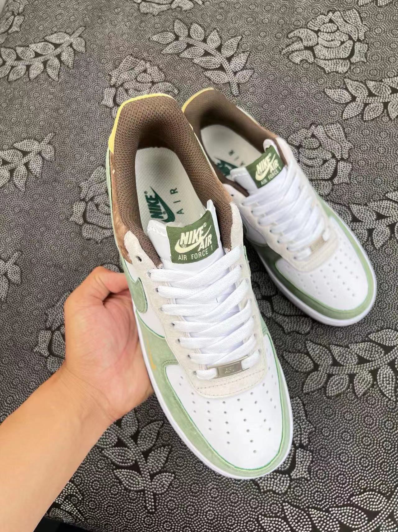 ? 正品定制 Af1 北面TNF联名系列 白粽绿配色低帮板鞋 ?