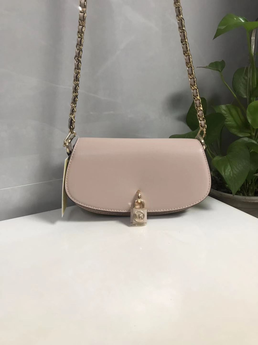 Michael Kors 链条马鞍包
