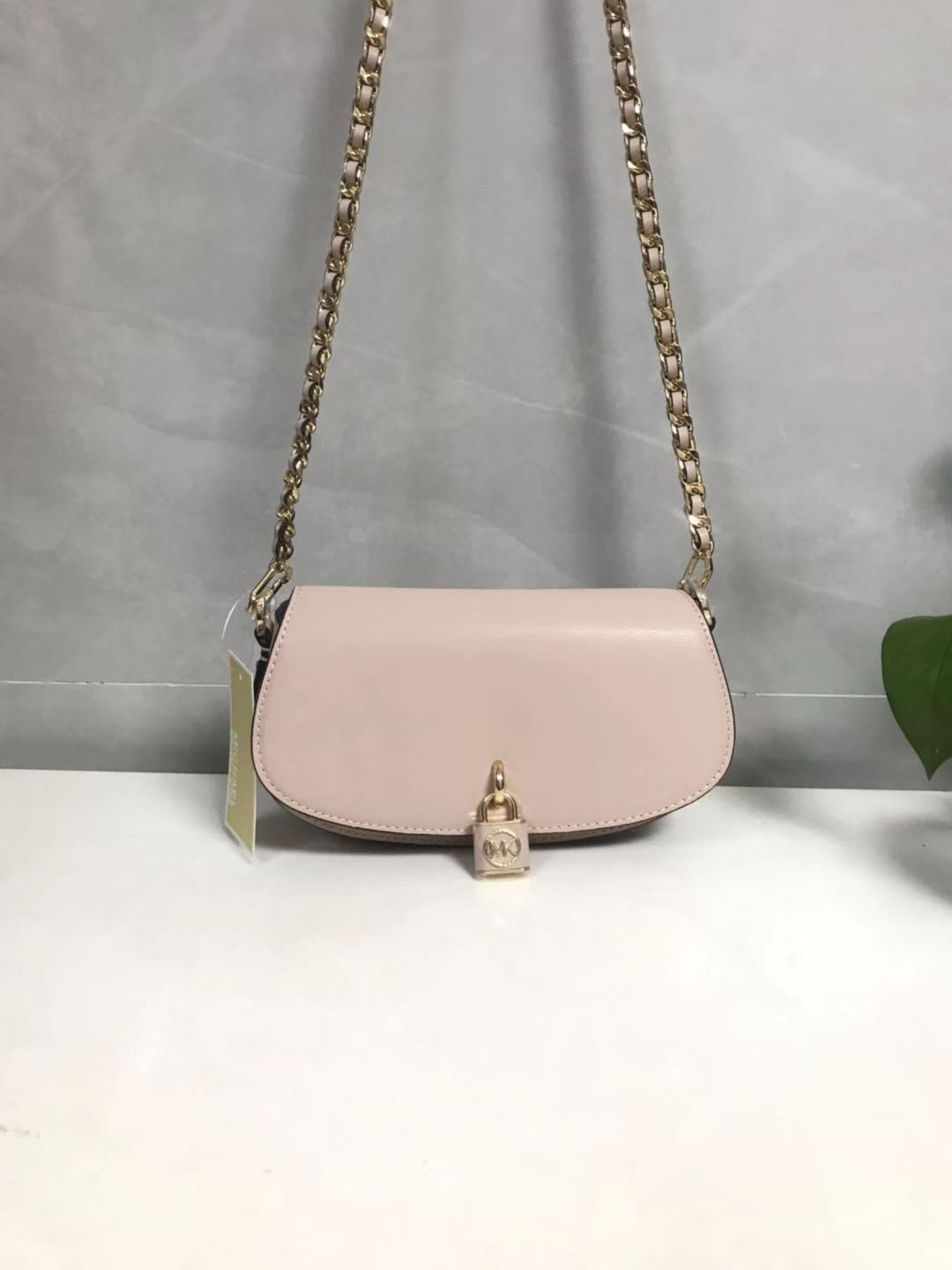 Michael Kors 链条马鞍包
