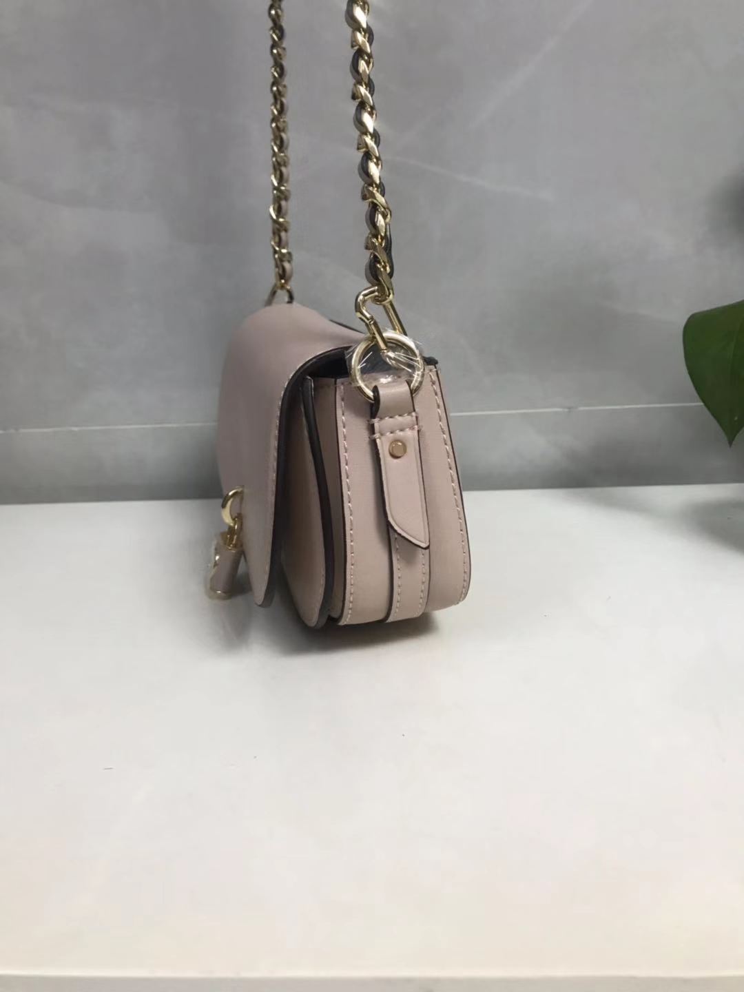 Michael Kors 链条马鞍包