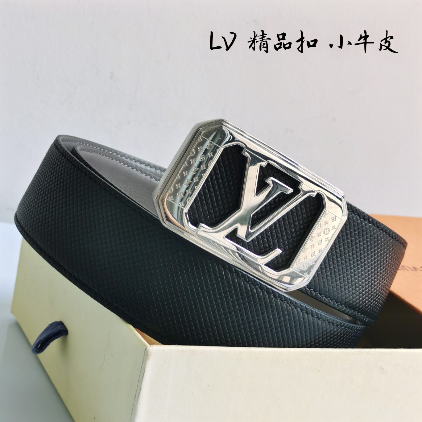 Lv路易威登宽度4.0CM精品扣搭配设计用了精品电镀五金工艺精湛进口小牛皮