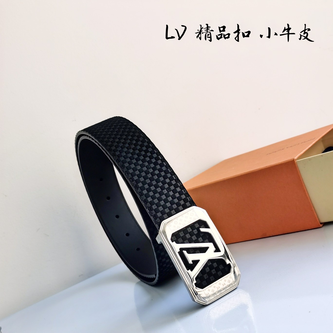 Lv路易威登宽度4.0CM精品扣搭配设计用了精品电镀五金工艺精湛进口小牛皮