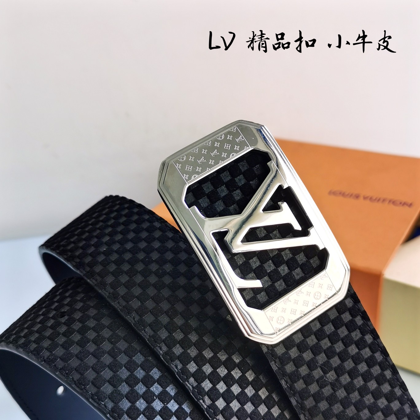 Lv路易威登宽度4.0CM精品扣搭配设计用了精品电镀五金工艺精湛进口小牛皮