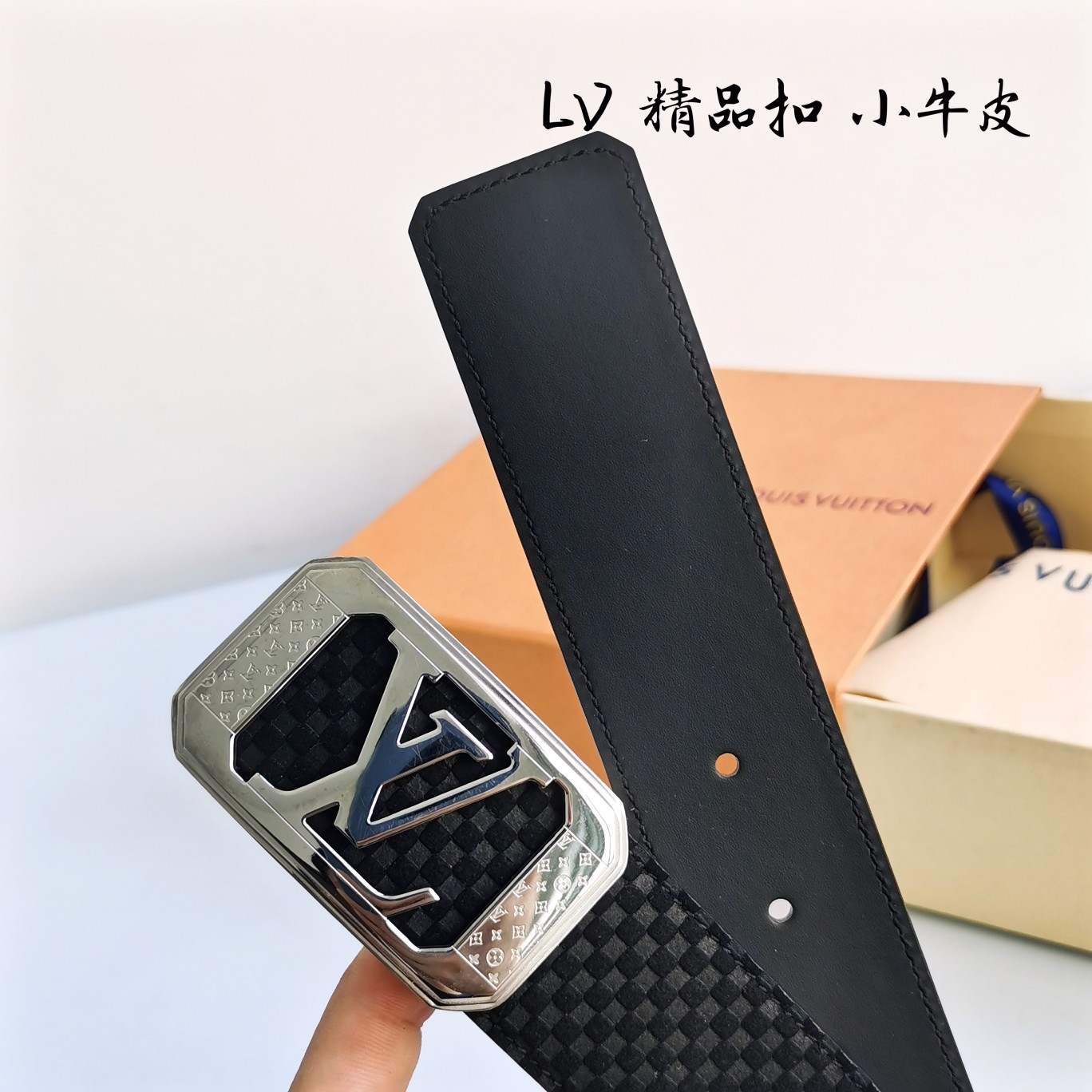 Lv路易威登宽度4.0CM精品扣搭配设计用了精品电镀五金工艺精湛进口小牛皮