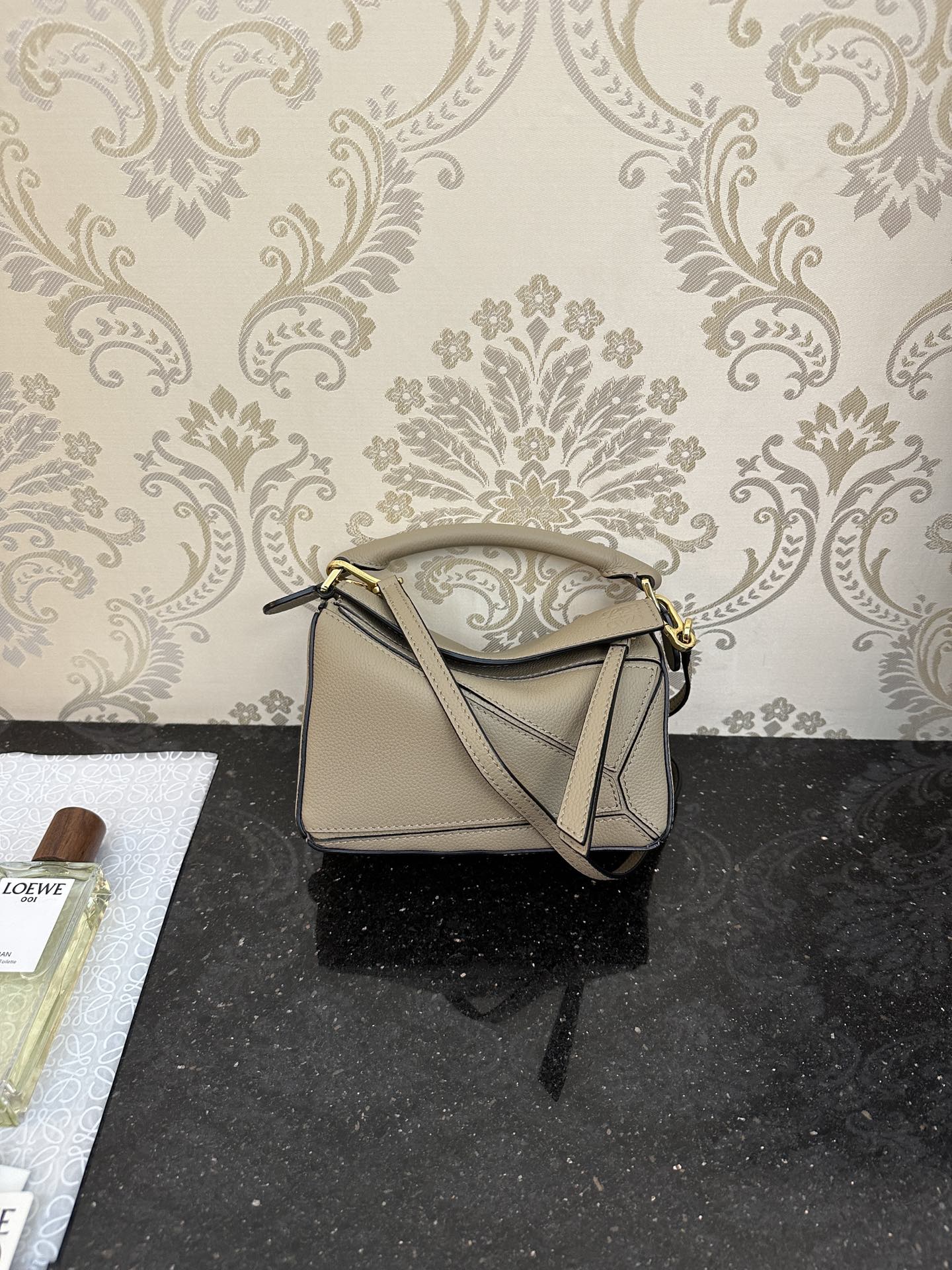 LOEWE Classic Mini Puzzle 𝟏𝟖 - Qualité Supérieure