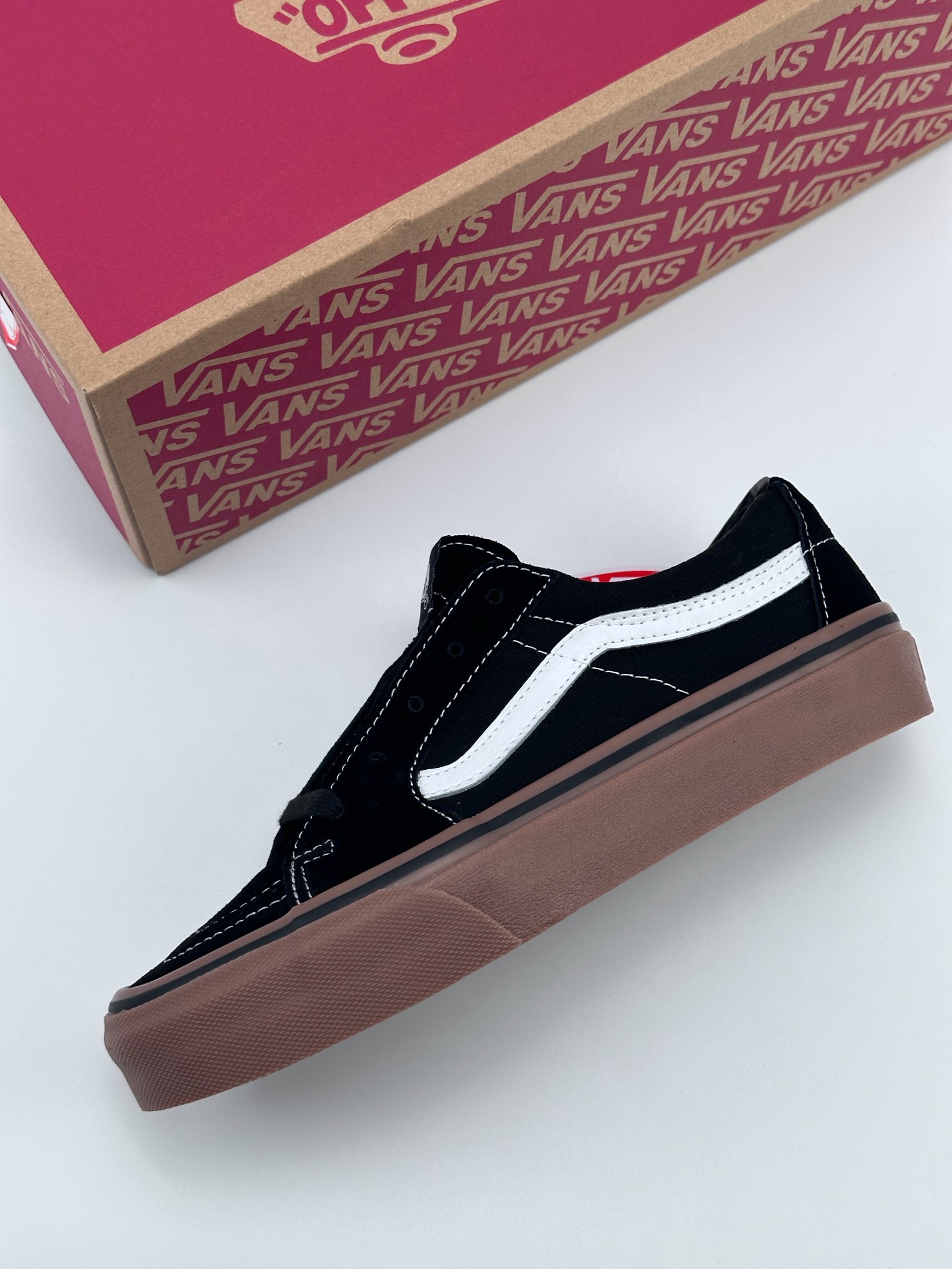 Vans Sk8-Low black retro street rubber cowhide sole