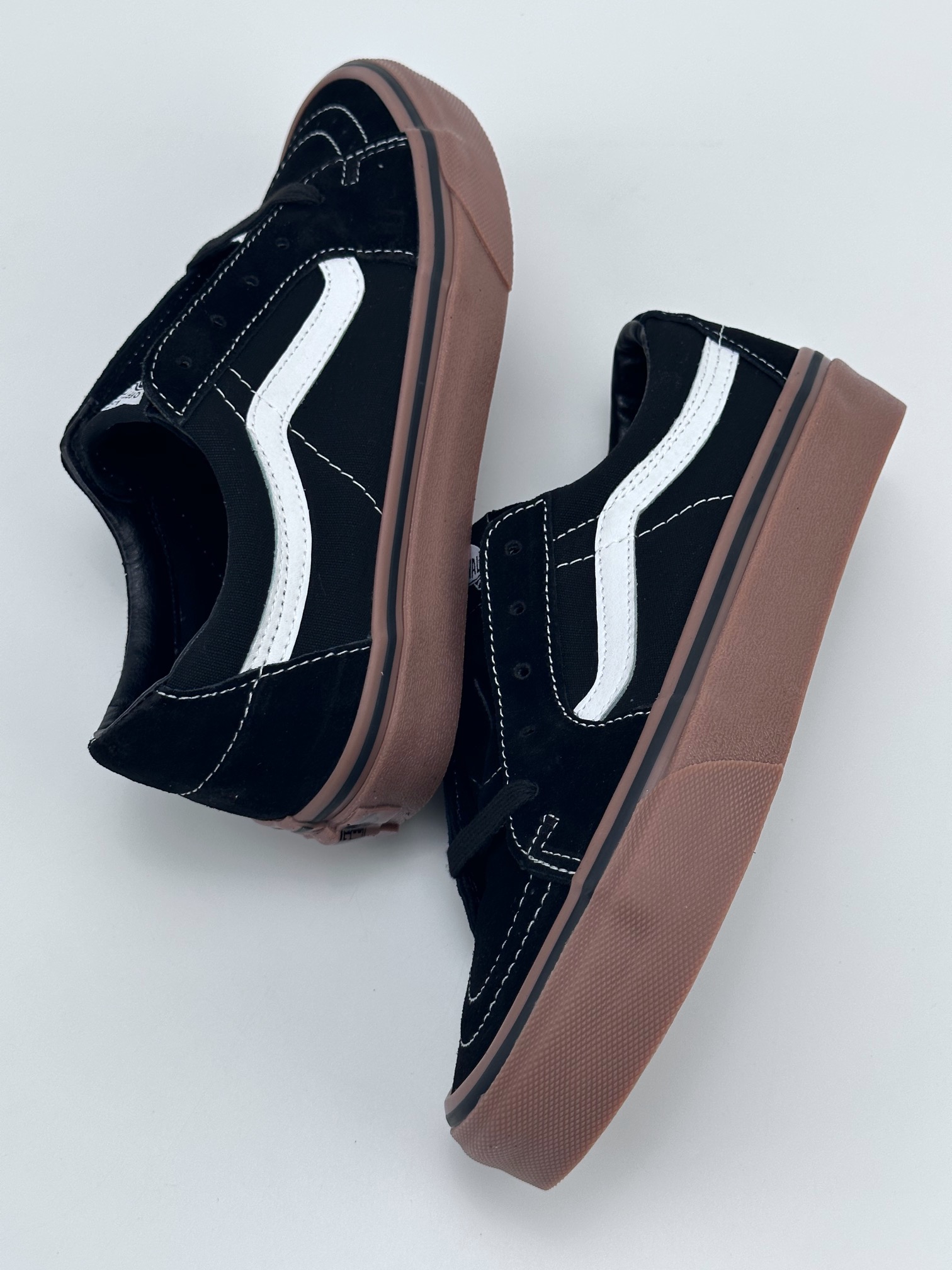 Vans Sk8-Low black retro street rubber cowhide sole