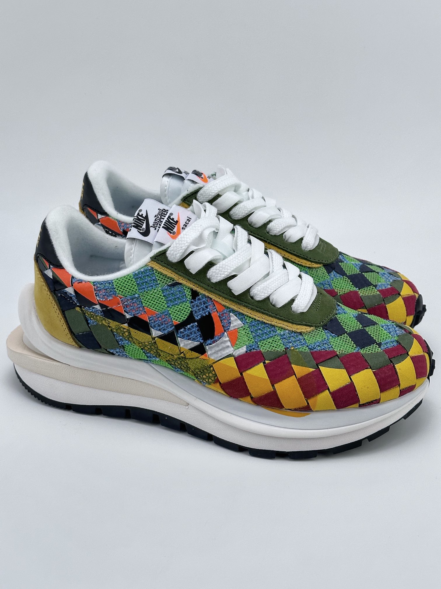 Sacai x Nike woven ”Green Gusto” 绿彩 DR5209-300