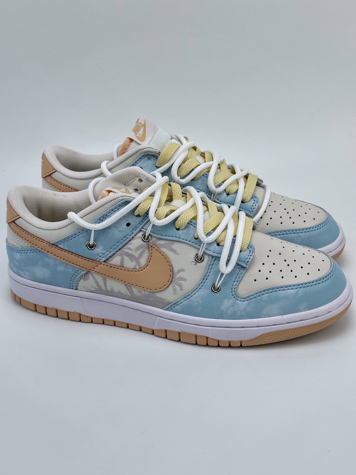 NIKE SB Dunk Low Deconstructed Sea Salt Coconut Cloud DV0831-003