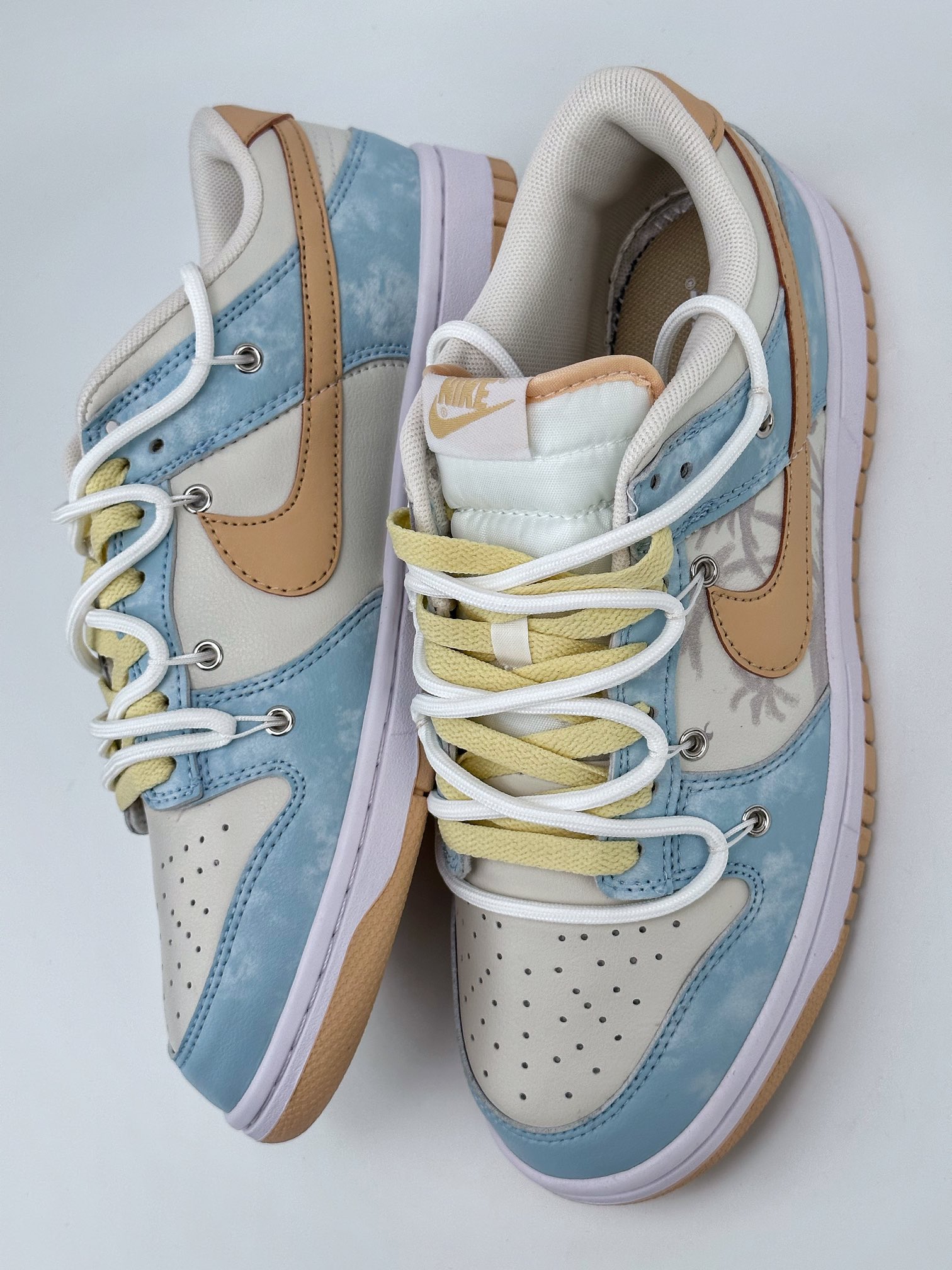 NIKE SB Dunk Low Deconstructed Sea Salt Coconut Cloud DV0831-003