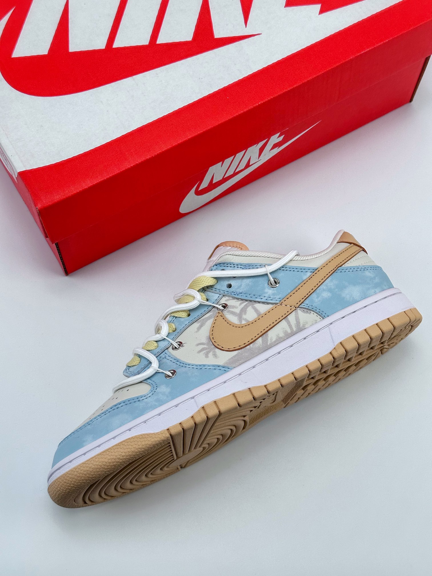 NIKE SB Dunk Low Deconstructed Sea Salt Coconut Cloud DV0831-003