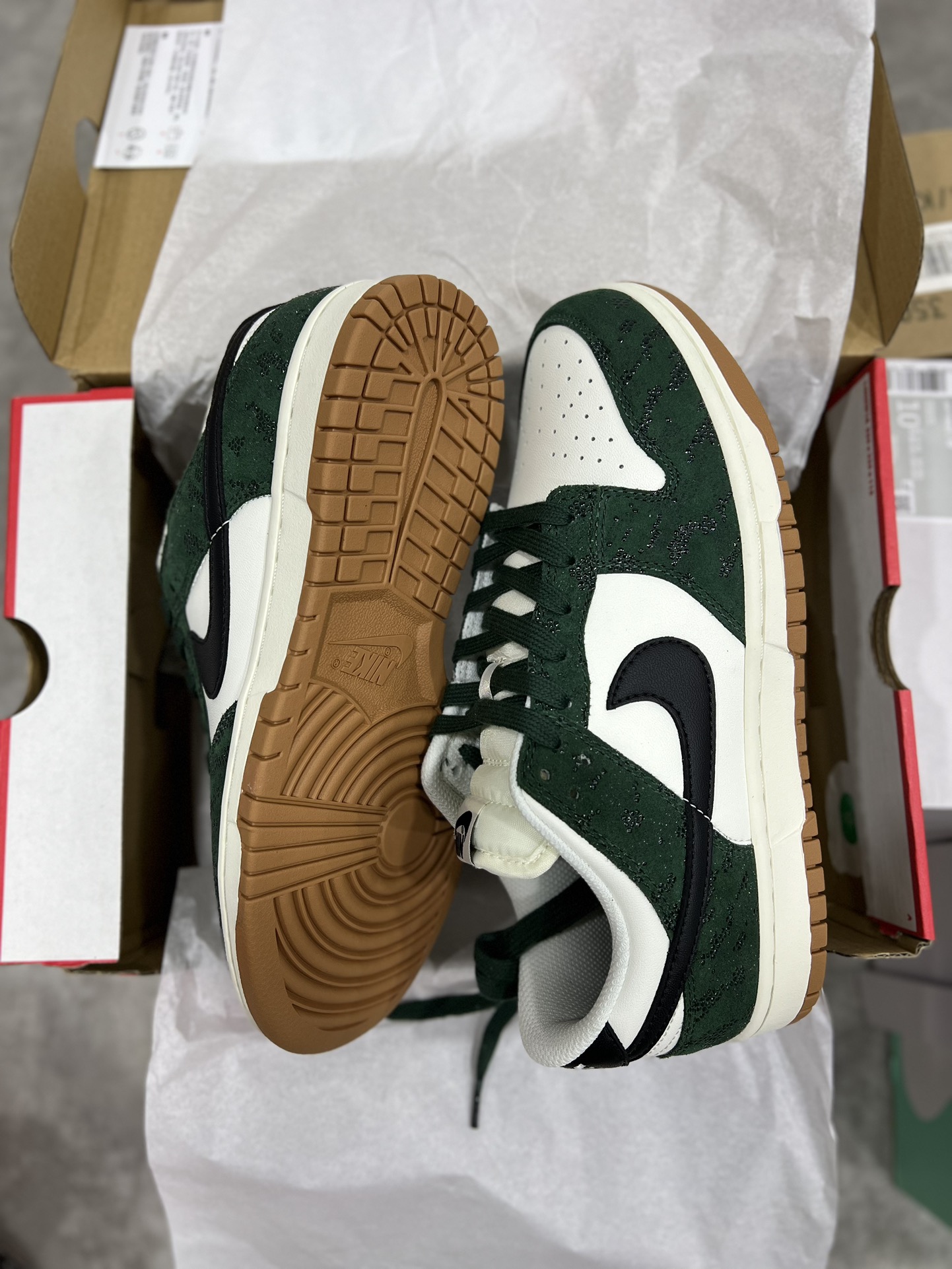 ✅ Dunk verde oscuro con lentejuelas en stock