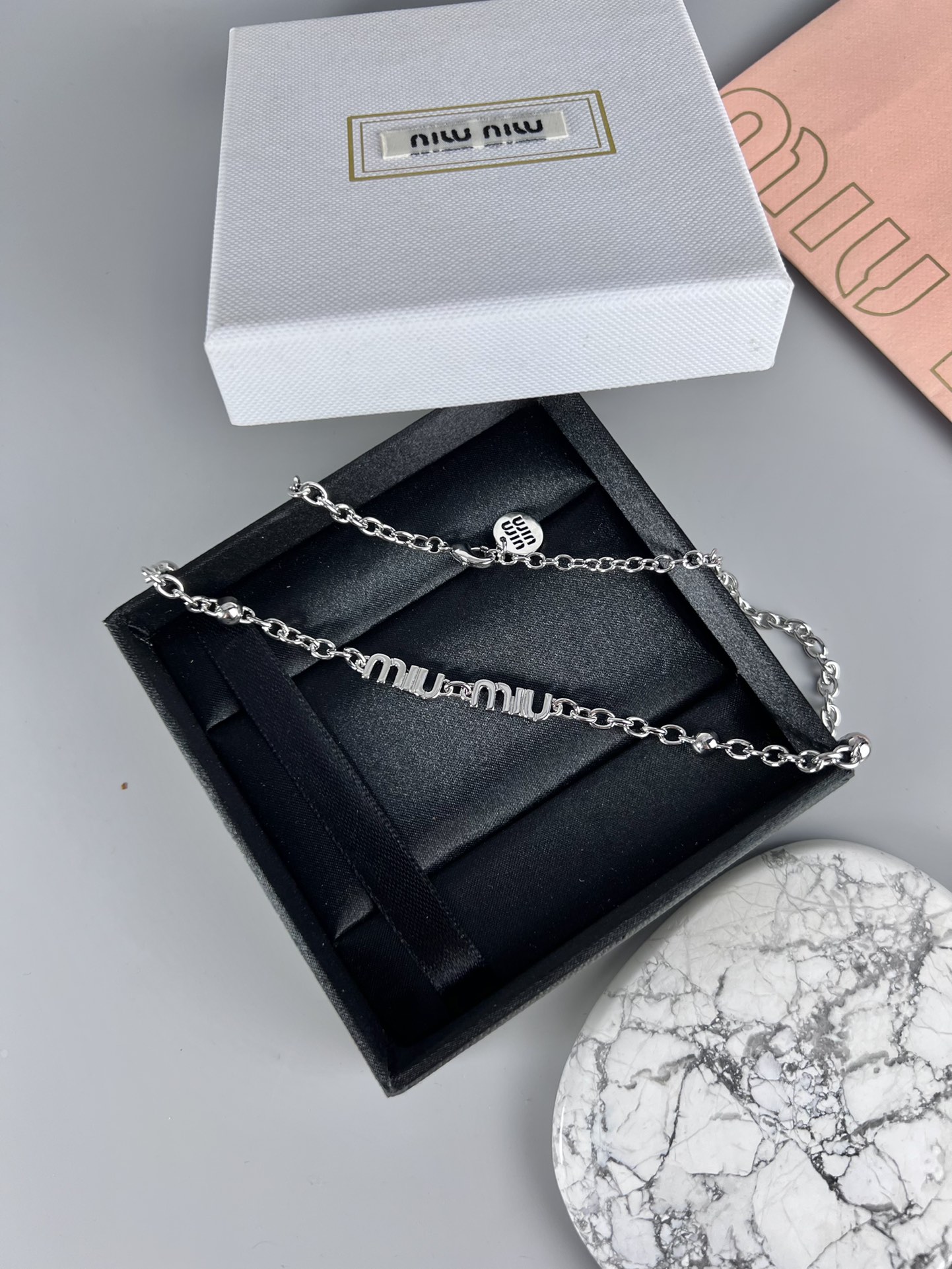 MiuMiu新款项链