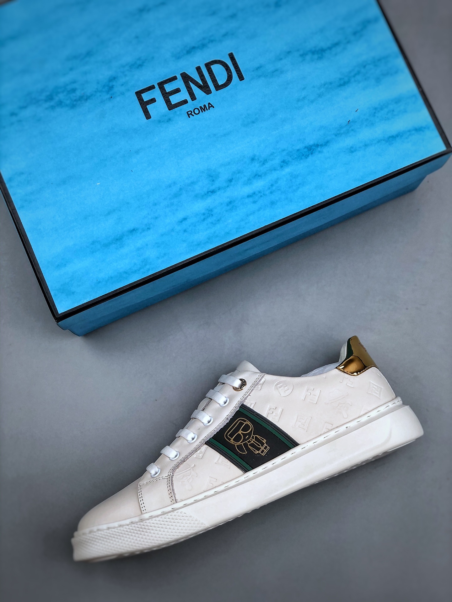 280 /FENDI/ 芬迪 运动跑鞋/休闲鞋