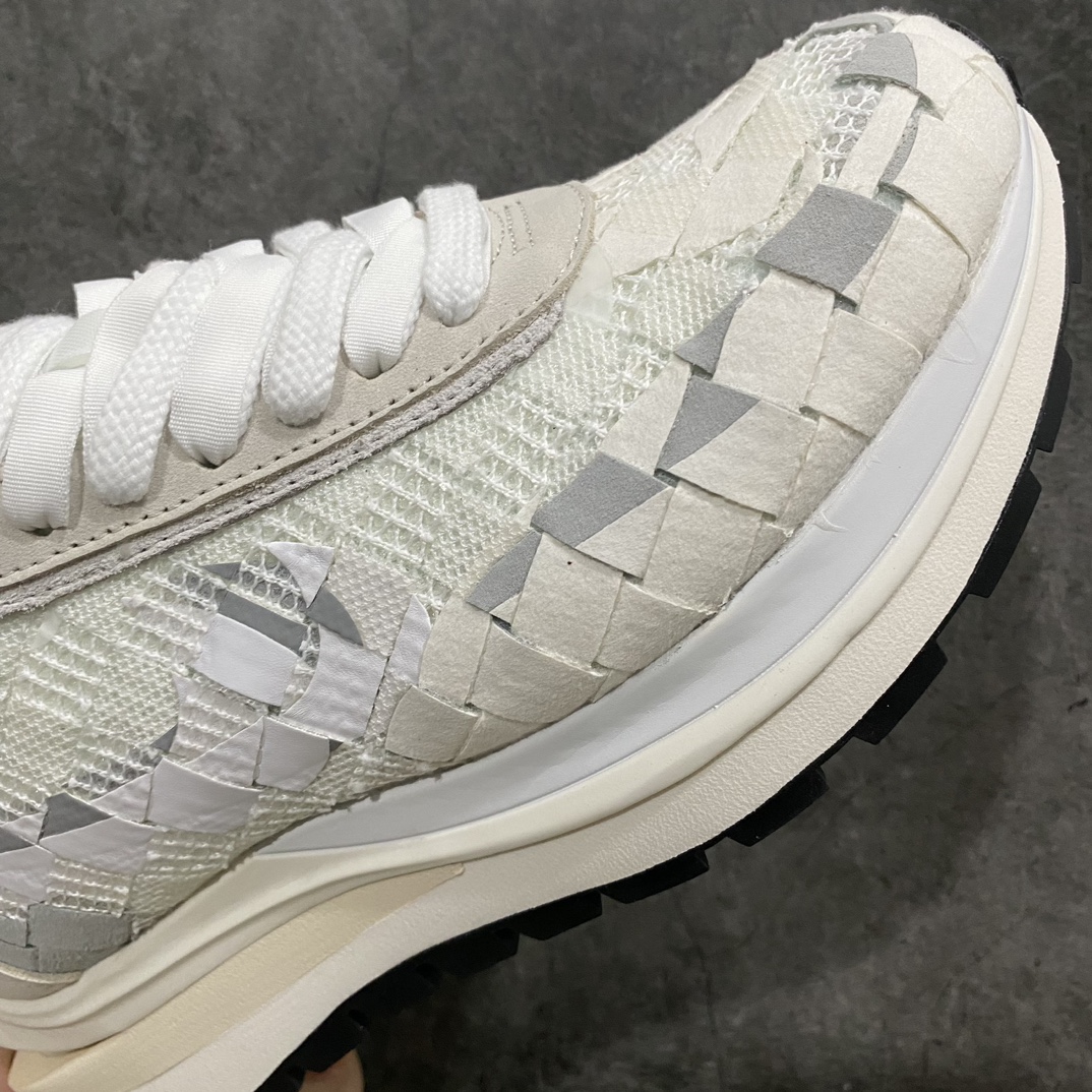 【首发版】Sacai x Jean Paul Gaultier x Nike LDVaporWaffe Sacai 4.0 DR5209-100