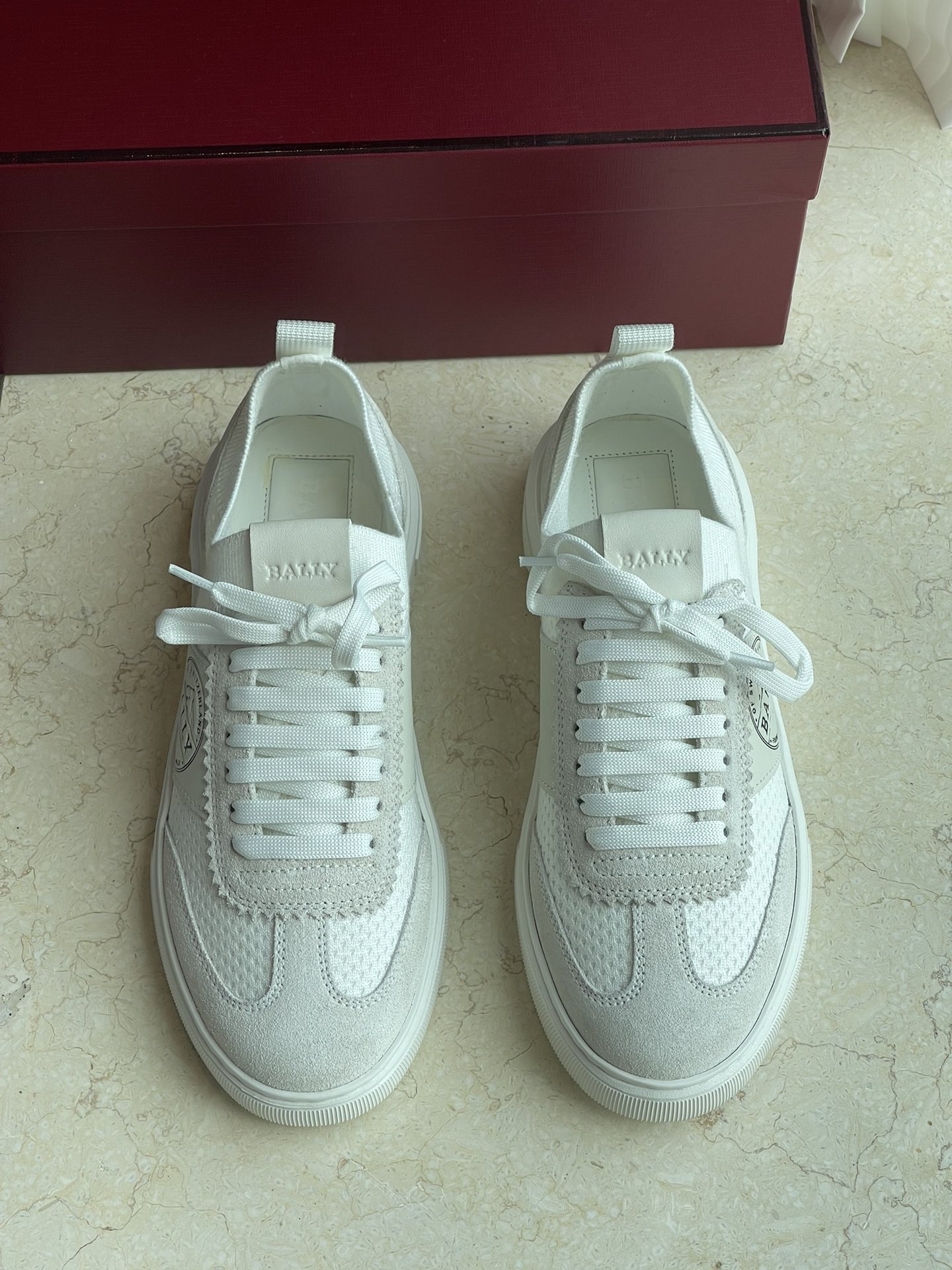 NO:729912,The latest update of B’s original order. Three-color optional imported cashmere fabric with imported cowhide splicing design. Matched with brand LOGO design. Special movable feet with cowhide lining. Foot-lacing style. Normal size 39 39.5 40 40.5 41 41.5 42 42.5 43 43.5 44. Half sizes are available at the counter. If you need it, hurry up as soon as the quantity is small and it will be sold out.19860909B家原单最新更新 三色可选进口羊绒面料配进口牛皮面拼接设计 搭配品牌LOGO标设计 牛皮内里专用活动垫脚 套脚系带款 正常码39 39.5 40 40.5 41 41.5 42 42.5 43 43.5 44 专柜半码都有需要的尽快数量不多卖完无补,,cowhide,Men's shoes