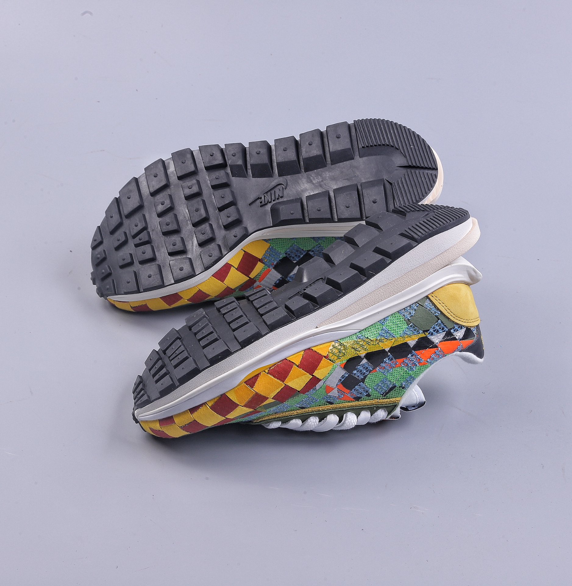 Sacai x Nike woven ”Green Gusto” 绿彩 DR5209-300