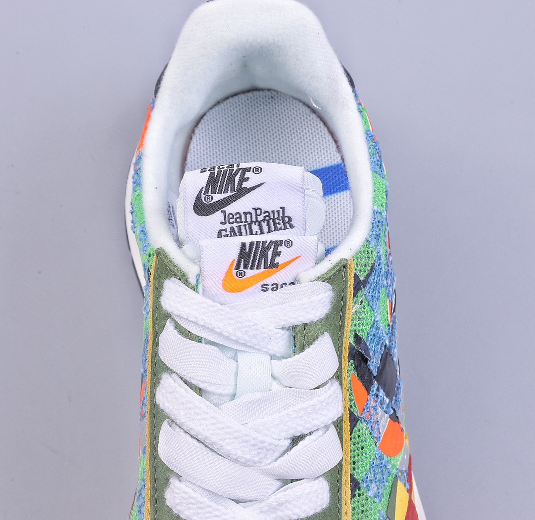 Sacai x Nike woven ”Green Gusto” 绿彩 DR5209-300