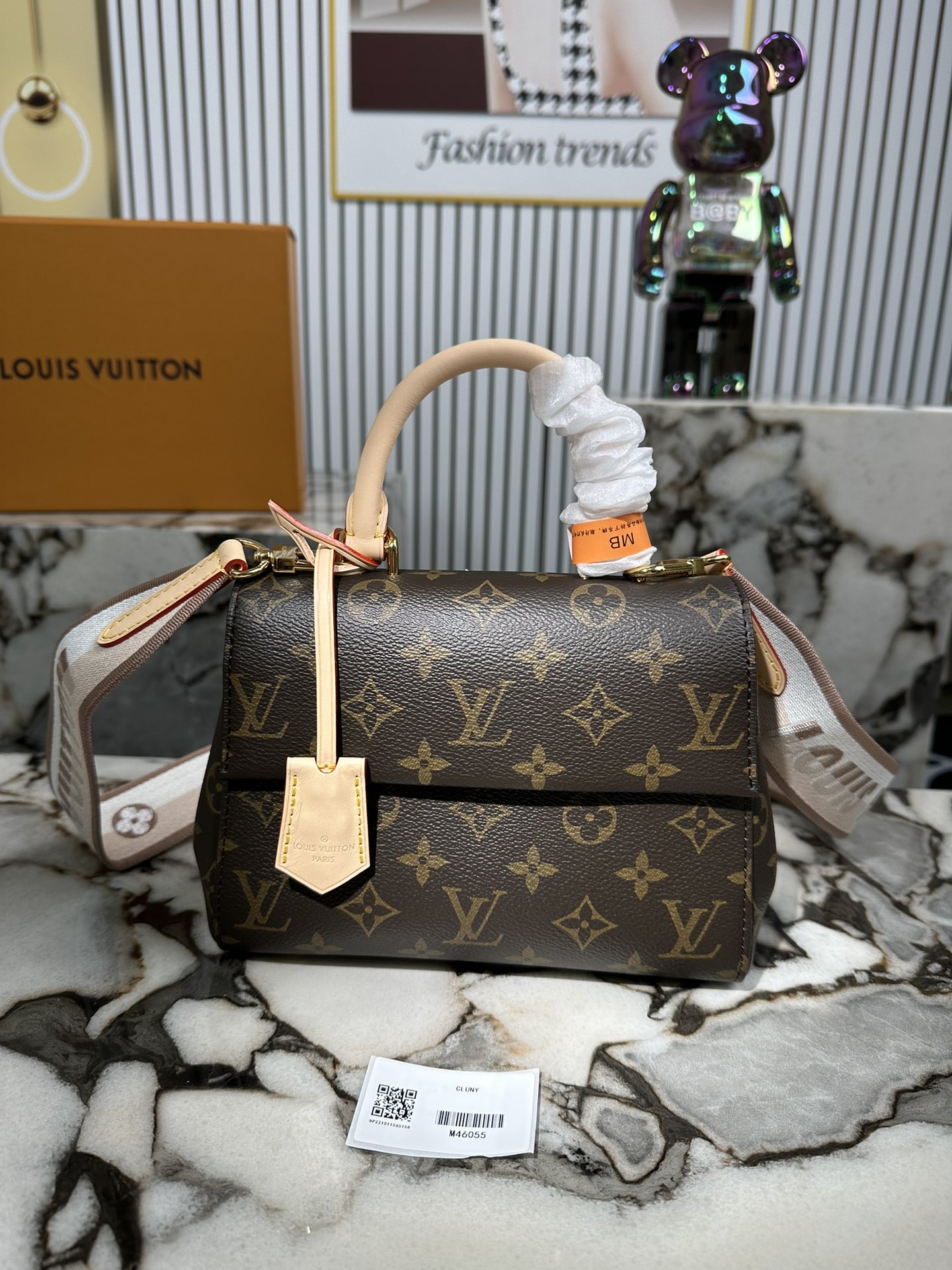 Louis Vuitton LV Cluny Großhandel
 Taschen Handtaschen Monogram Canvas Leinwand Gewebe Mini M46055