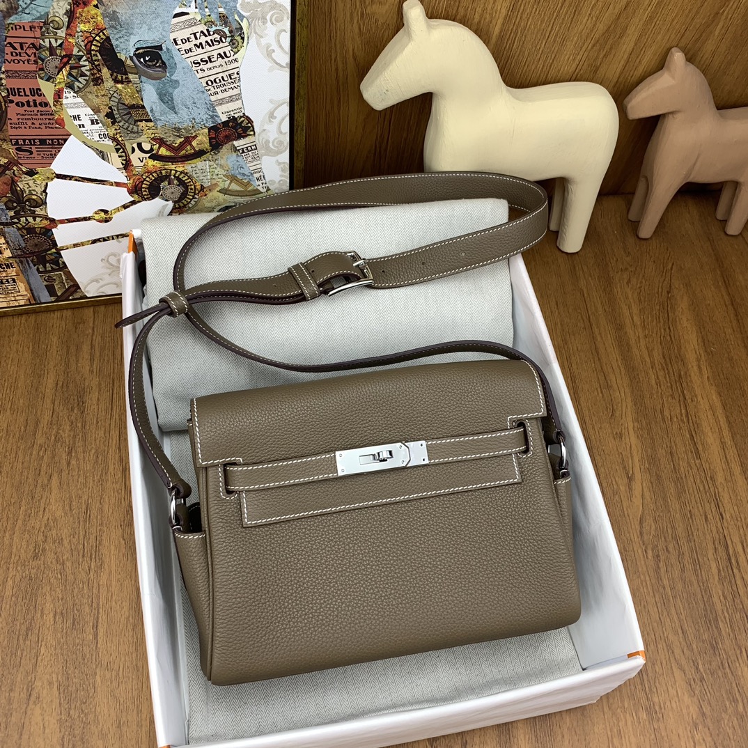 Hermes Kelly Bolsos de mensajero Ceniza de elefante Gris Costura Universal para hombres y mujeres Hardware plateado Piel vaca Cuero