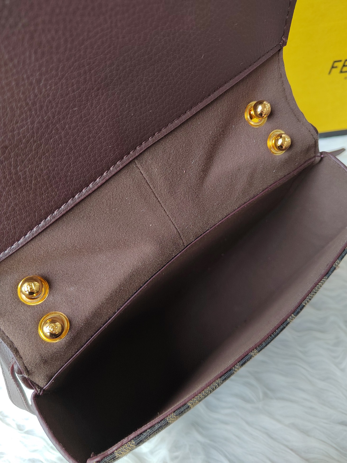 FF帆布コーヒー中号斜め掛けバッグ - 女性らしいデザインと機能性