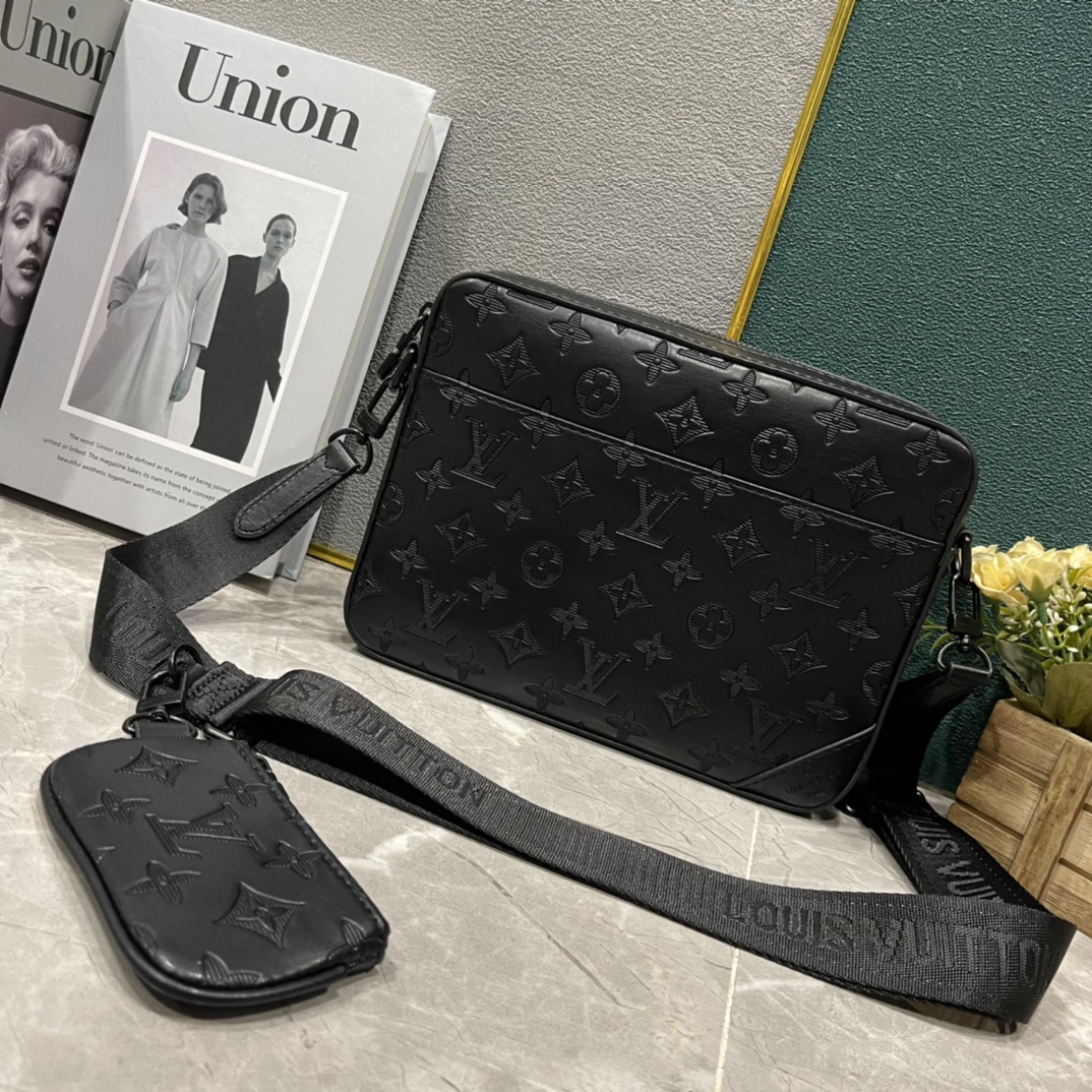 Louis Vuitton Tassen Messenger Tas Koop luxe 2024
 Mannen Koeienhuid M69827