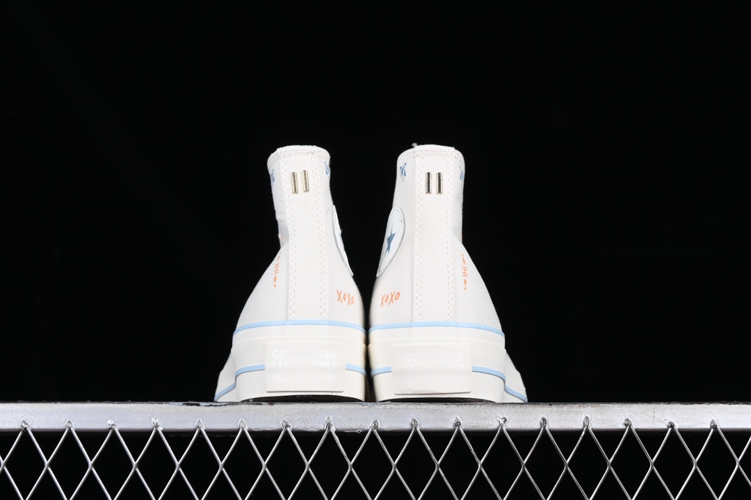 💰160纯原
Converse Chuck Taylor All Star Lift High "Cream White/Black" 匡威蝴蝶主题厚底休闲运动硫化鞋 A07135C
尺码:35 36 36.5 37 37.5 38 39 39.5 40 M.C3