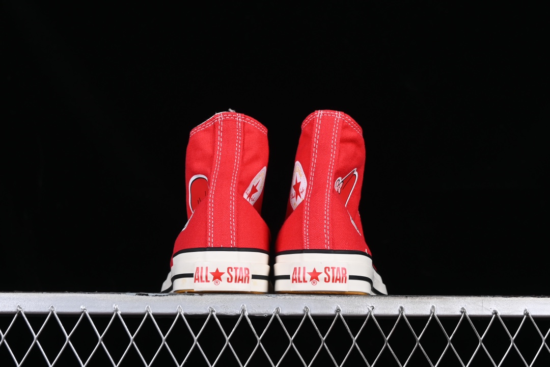 💰150纯原
Converse x 三丽鸥限定联名款 日版匡威高帮休闲板鞋 1SD511
#采用的日版匡威热门鞋型搭配 Hello Kitty
尺码：35 36 36.5 37 37.5 38 39 39.5 40 M.C3