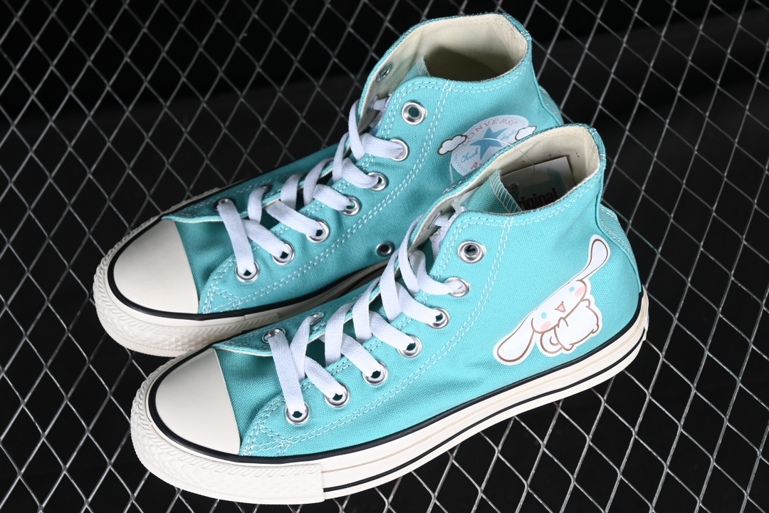 💰150纯原
 Converse x 三丽鸥限定联名款 日版匡威高帮休闲板鞋 1SD512
#采用的日版匡威热门鞋型搭配 Hello Kitty
尺码：35 36 36.5 37 37.5 38 39 39.5 40 M.C3