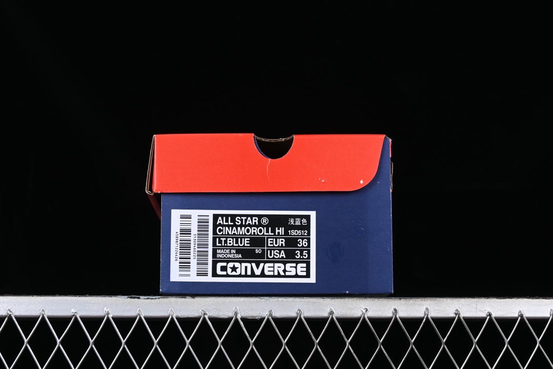 💰150纯原
 Converse x 三丽鸥限定联名款 日版匡威高帮休闲板鞋 1SD512
#采用的日版匡威热门鞋型搭配 Hello Kitty
尺码：35 36 36.5 37 37.5 38 39 39.5 40 M.C3