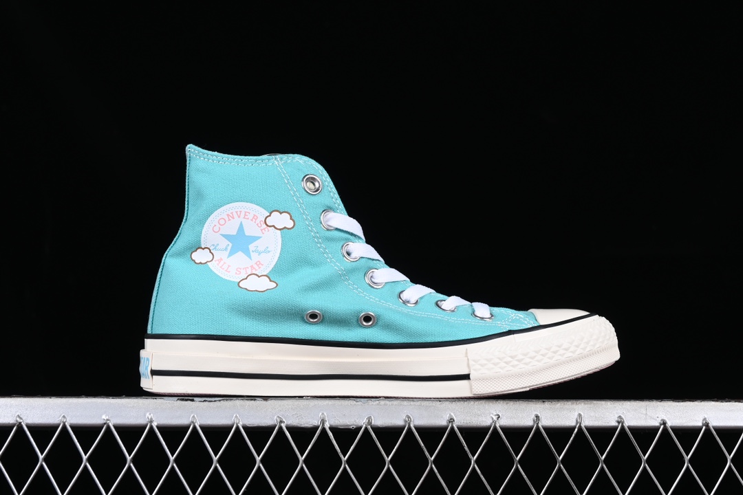 💰150纯原
 Converse x 三丽鸥限定联名款 日版匡威高帮休闲板鞋 1SD512
#采用的日版匡威热门鞋型搭配 Hello Kitty
尺码：35 36 36.5 37 37.5 38 39 39.5 40 M.C3