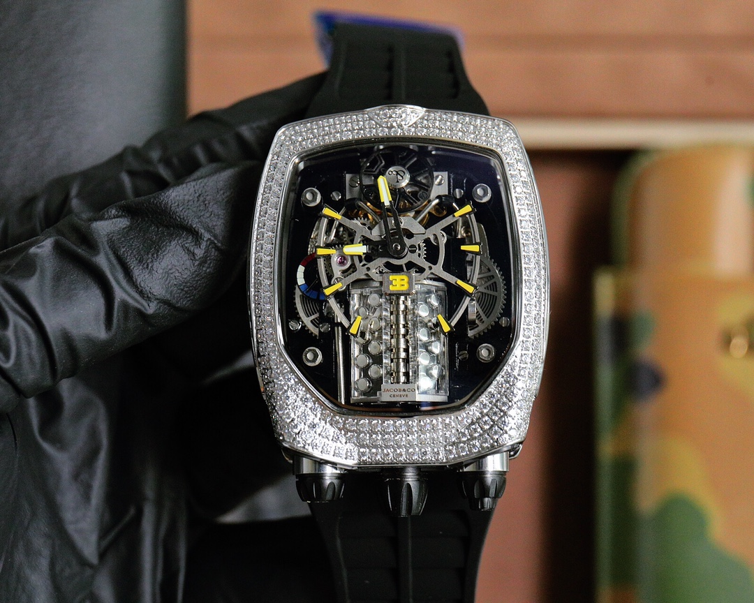 布加迪威龙联合JACOB&CO捷克豹推出Tourbillon腕表腕表尺寸54X44X20毫米与原装一致整