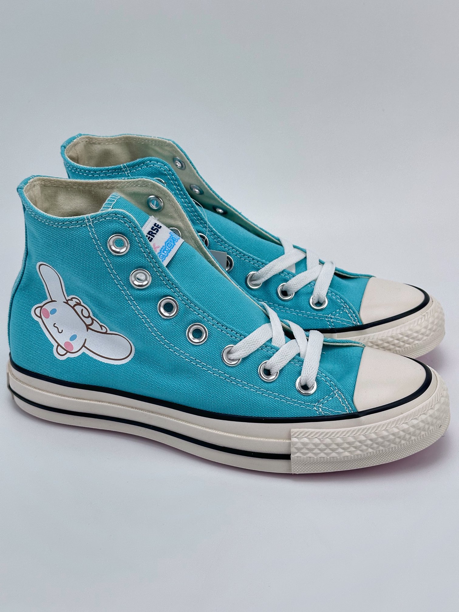 Japanese version of CONVERSE x Sanrio limited edition