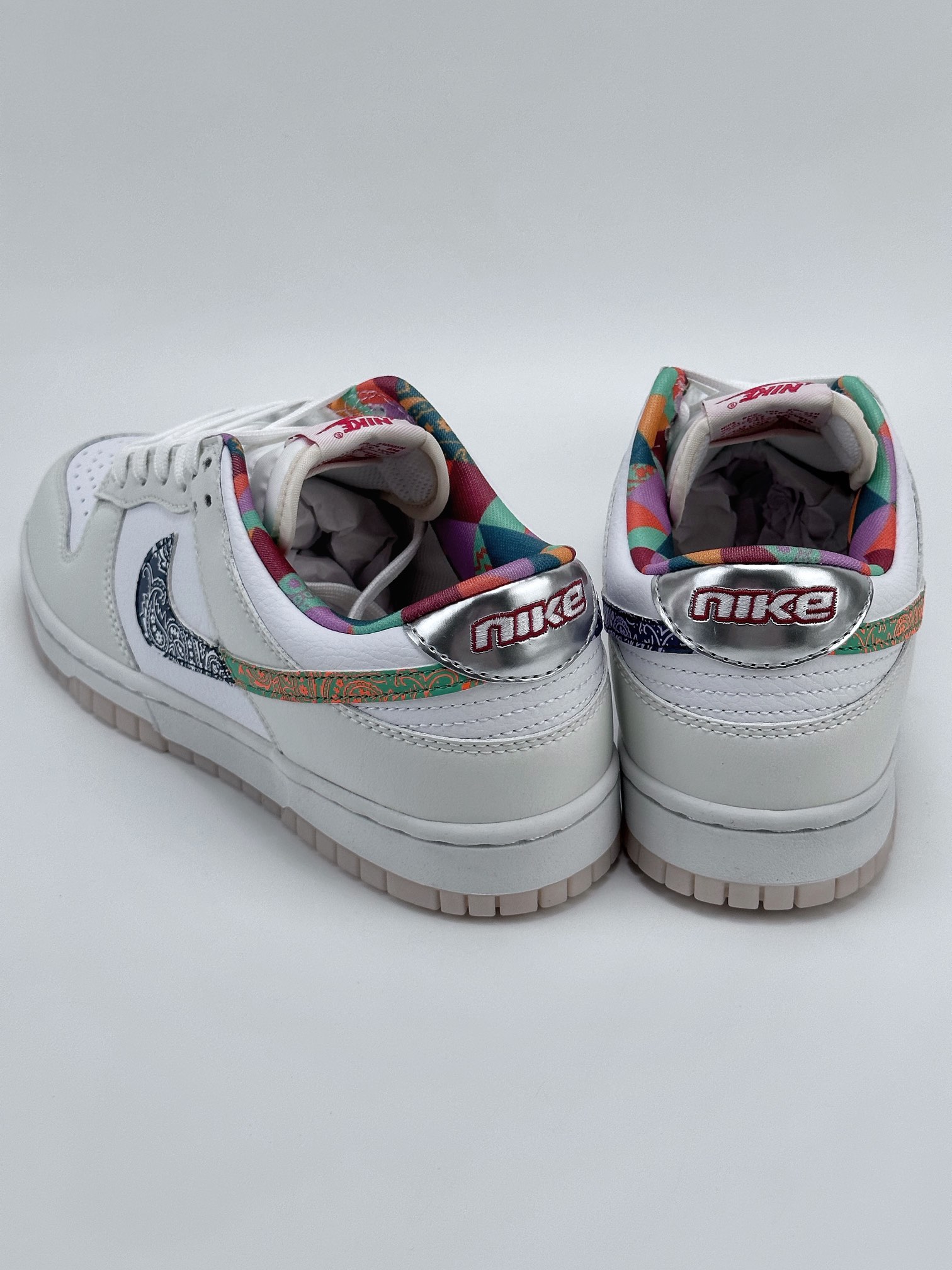 Nike SB Dunk Low White with Cashew Flower FN8913-141