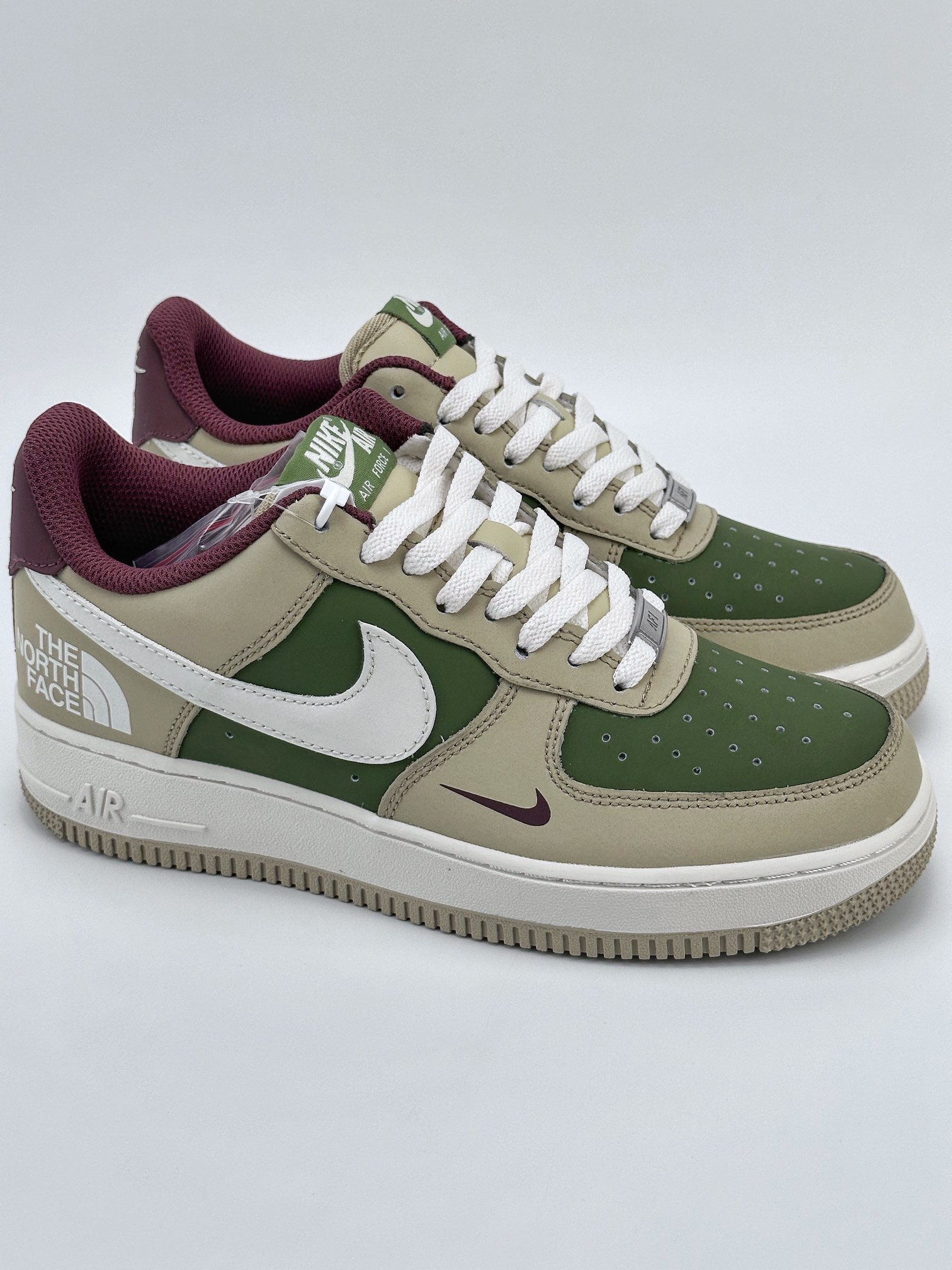 Nike Air Force 1 Low 07 x The North Face BS9055-727