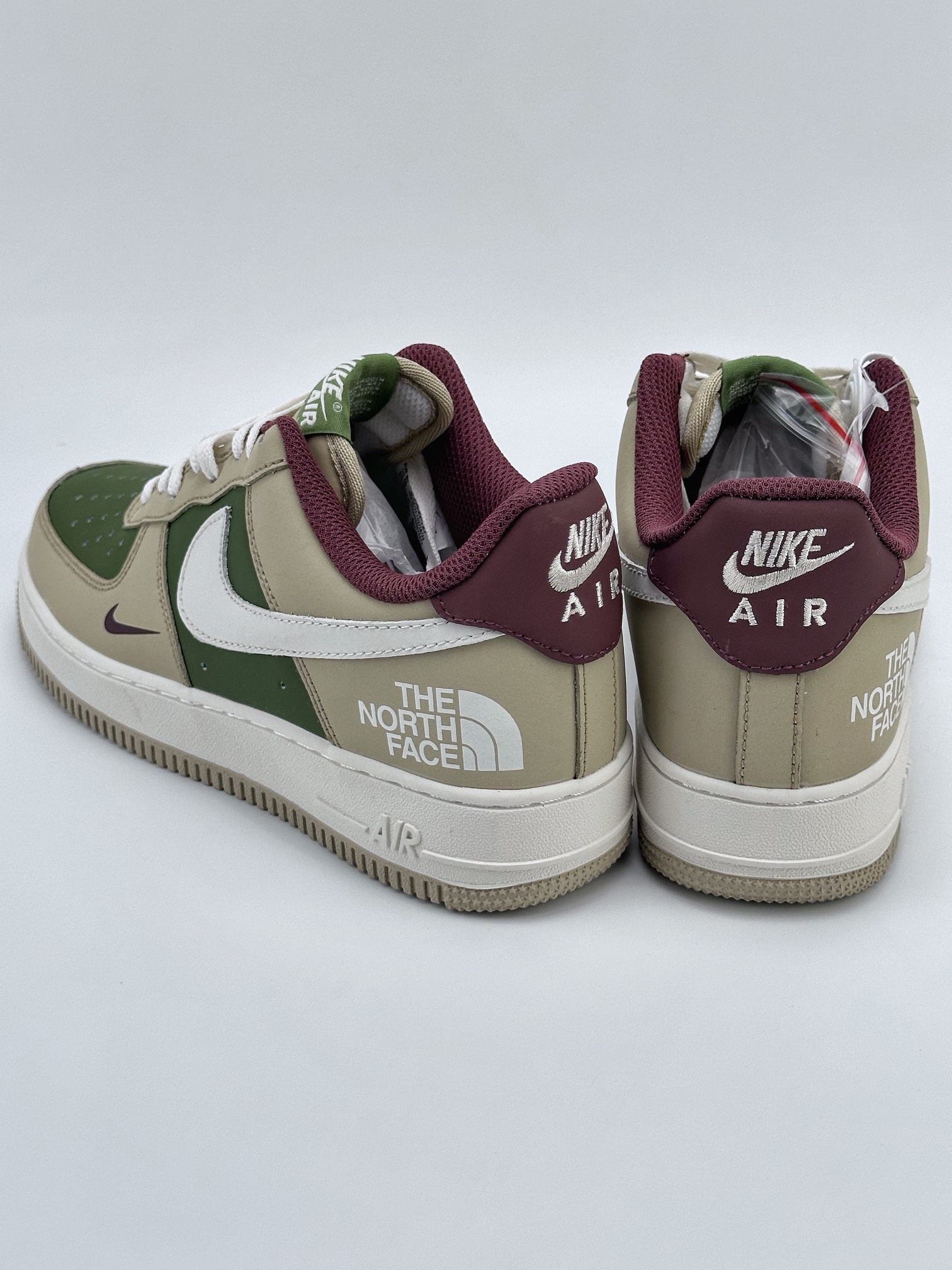 Nike Air Force 1 Low 07 x The North Face BS9055-727