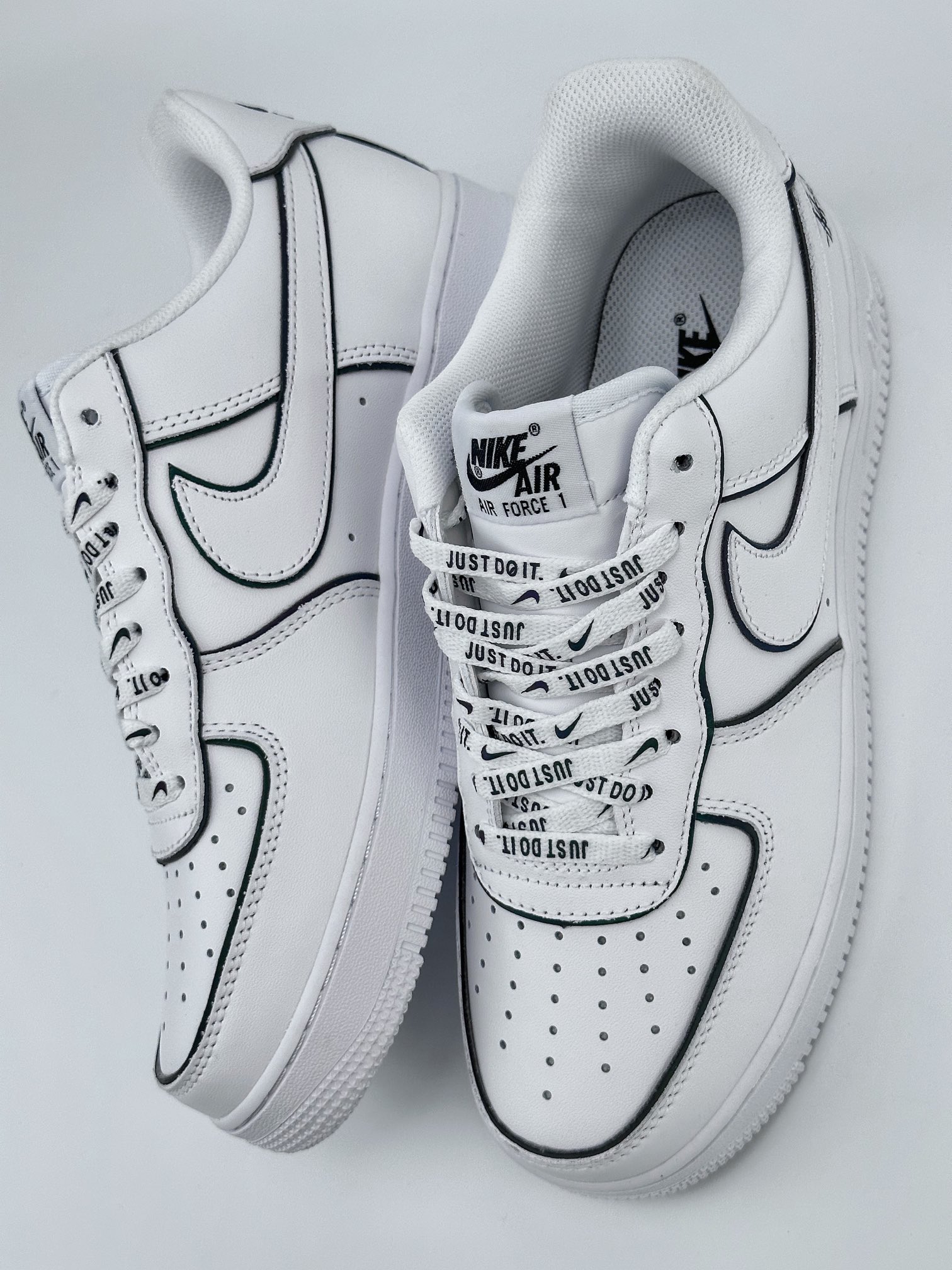 Nike Air Force 1 Low 07 x Stussy Reflective BQ6425-109