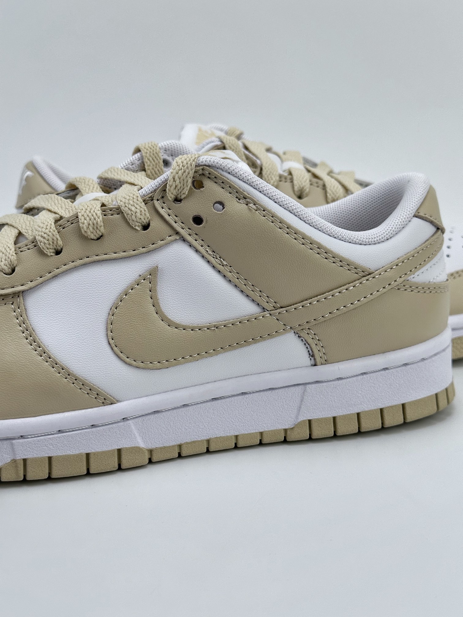 NIKE SB Dunk Low ”Team Gold” White Beige DV0833-100