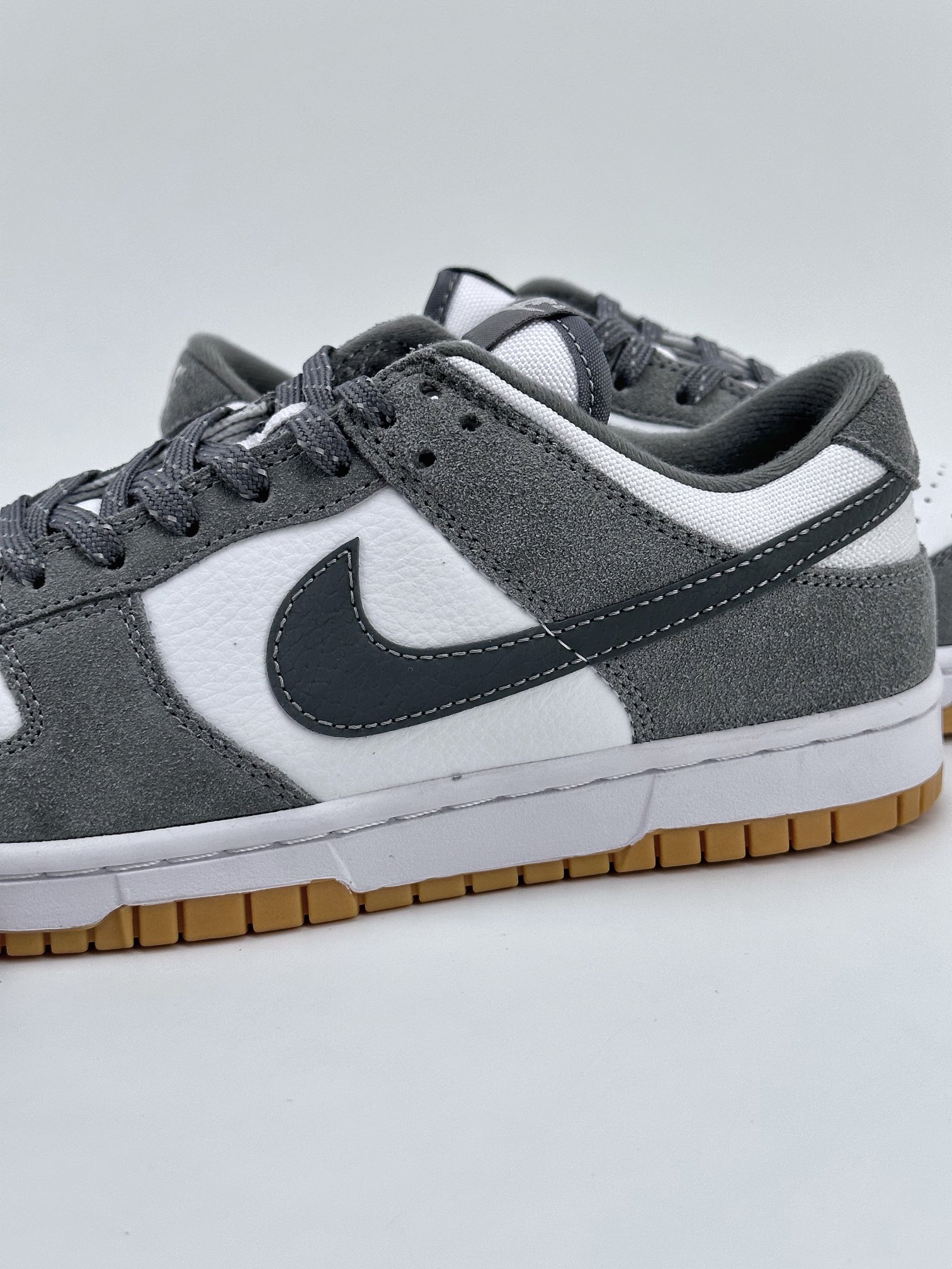 Nike SB Dunk Low Grey Gum FV0389-100