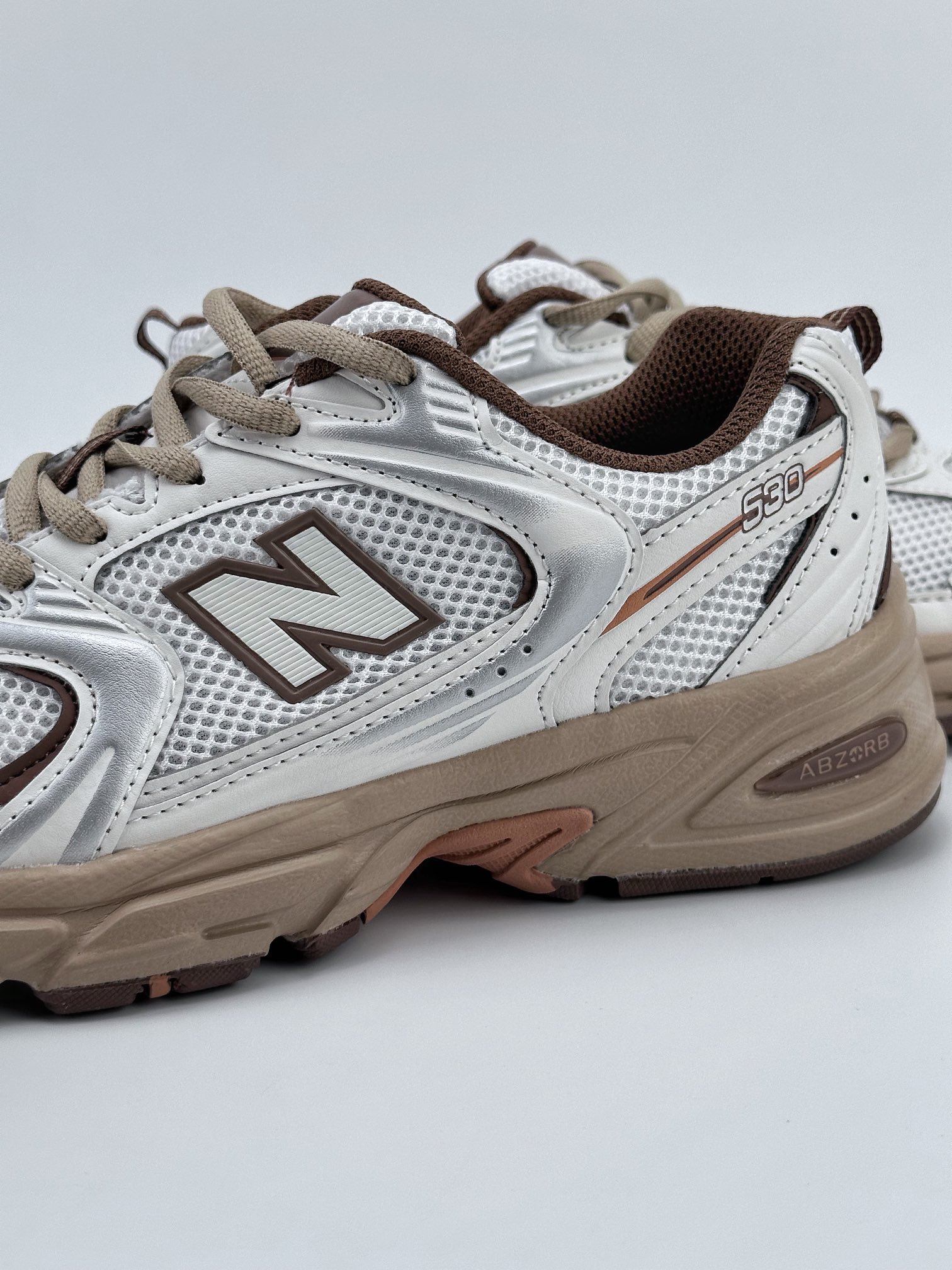 150 新百伦New Balance MR530系列 复古老爹风网布跑步休闲运动鞋 MR530NISJ