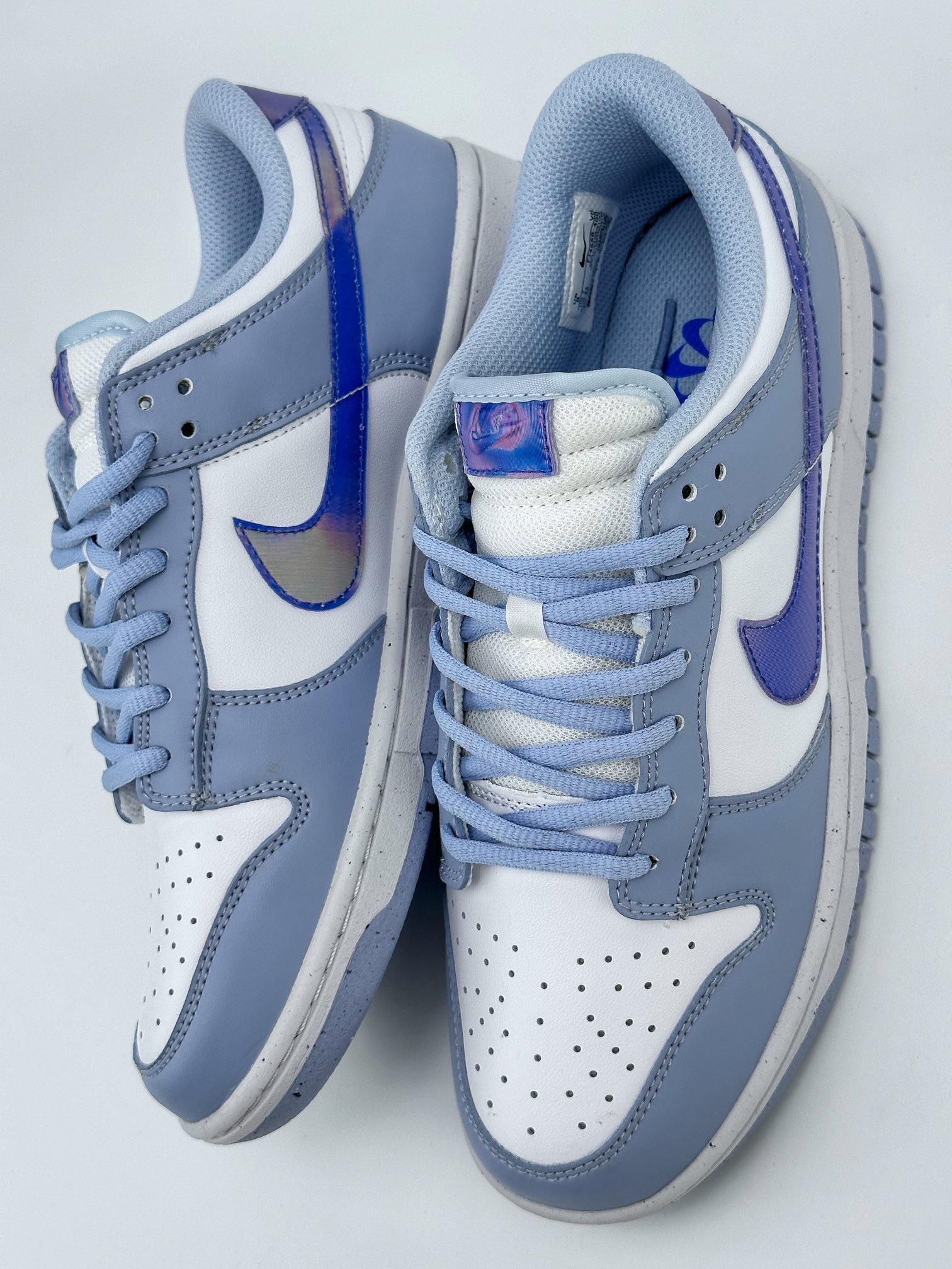 Nike SB Dunk Low Recycled Blue and White FJ4668-400