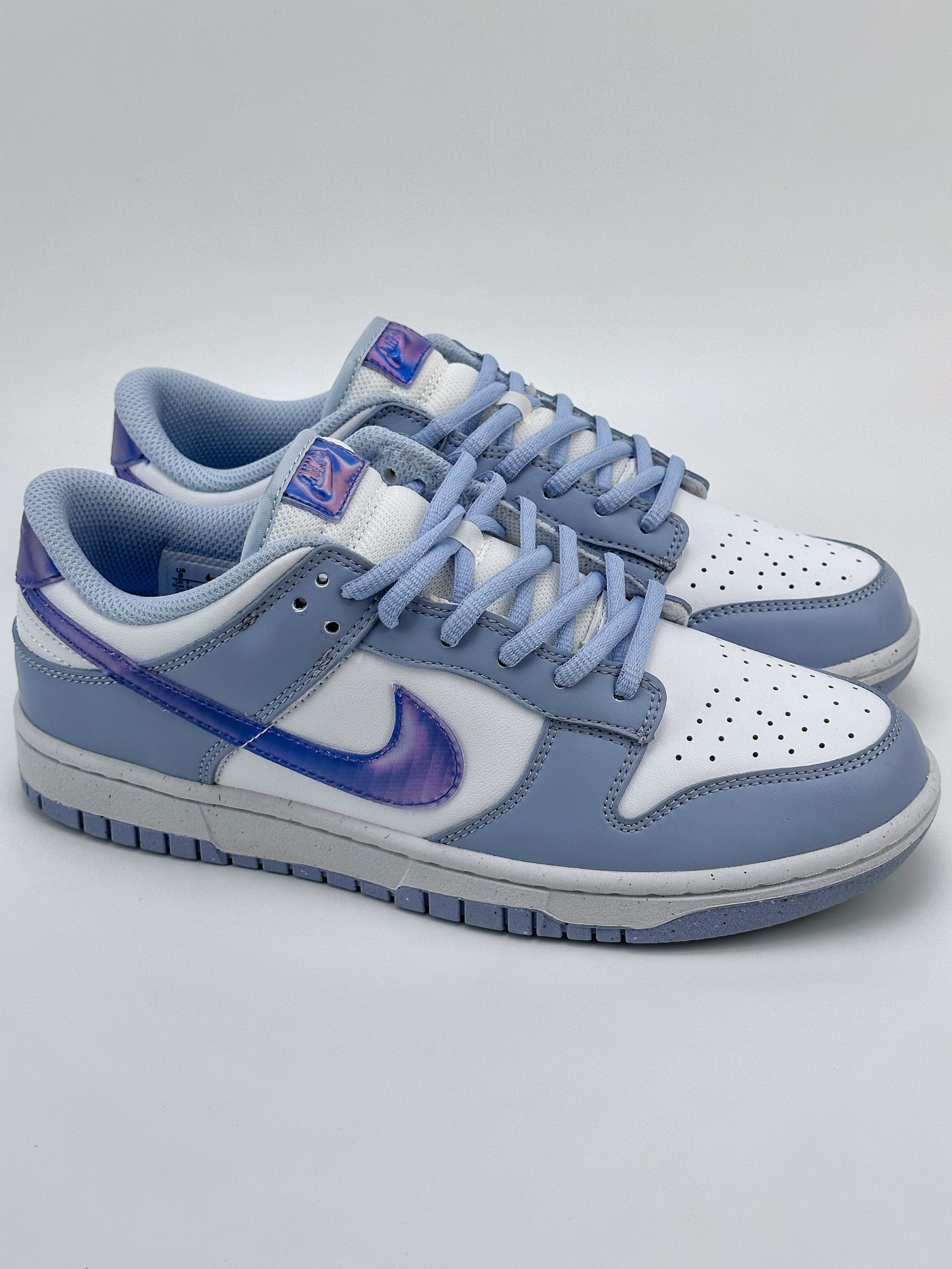 Nike SB Dunk Low Recycled Blue and White FJ4668-400