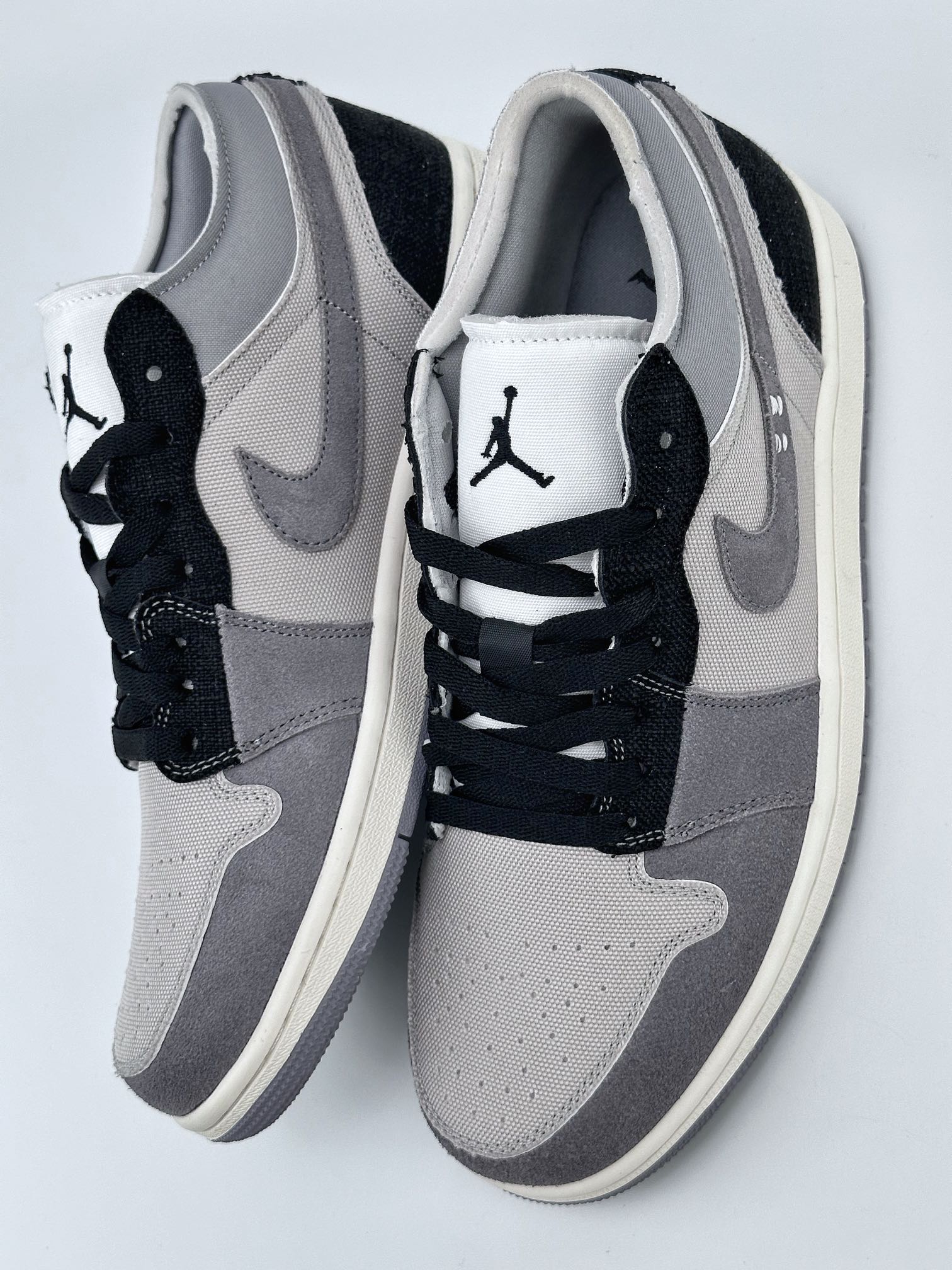 Air Jordan 1 Low SE ”Inside Out” Deconstructed Black and Gray DZ4135-002