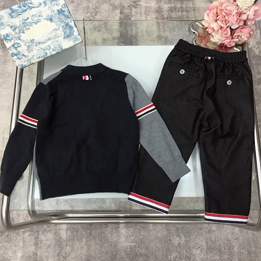 2023 Thom Brown Classic Series: Angolan Sweater and Gray Jeans Perfect Combination - 图片 9