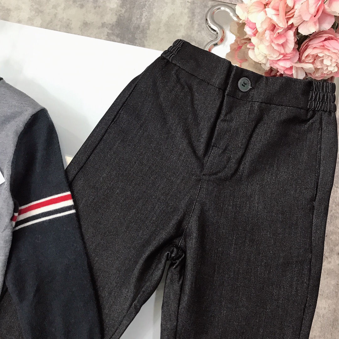 2023 Thom Brown Classic Series: Angolan Sweater and Gray Jeans Perfect Combination - 图片 8