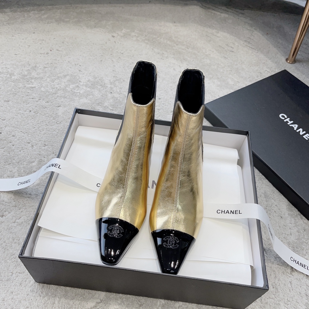 CHANEL 秋冬モデル レディースブーツ スリッポン ストレートブーツ 乗馬ブーツ イタリア製本革アウトソール